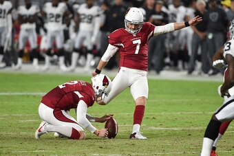 GLENDALE, AZ - AUGUST 12:  Chandler Catanzaro #7 of the Arizona Cardinals kicks a field goal against the Oakland Raiders at University of Phoenix Stadium on August 12, 2016 in Glendale, Arizona.  (Photo by Norm Hall/Getty Images)
