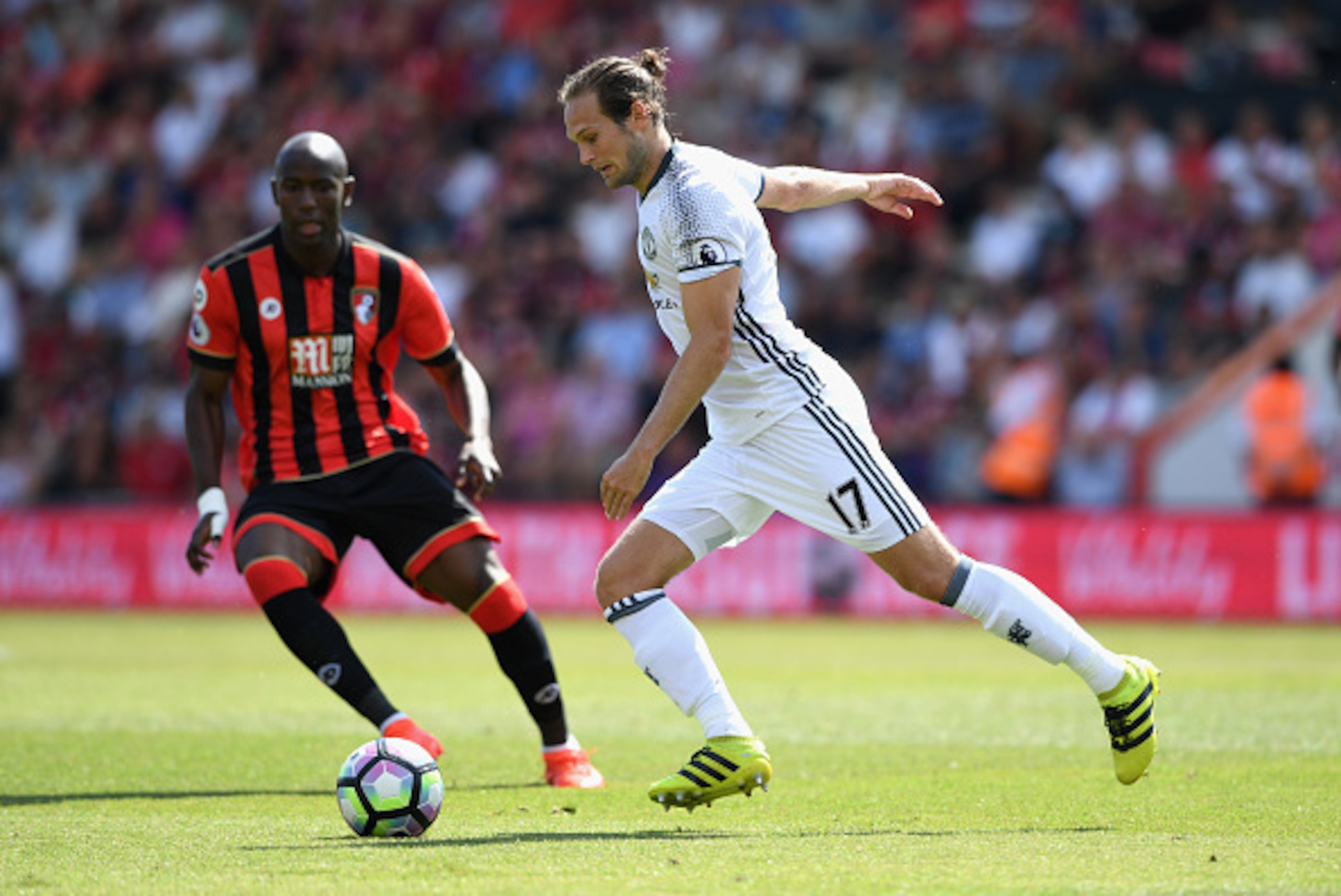 BOURNEMOUTH, ENGLAND - AUGUST 14:  Daley Blind of Manchester United in action during the Premier League match between AFC Bournemouth and Manchester United  at Vitality Stadium on August 14, 2016 in Bournemouth, England.  (Photo by Stu Forster/Getty Image
