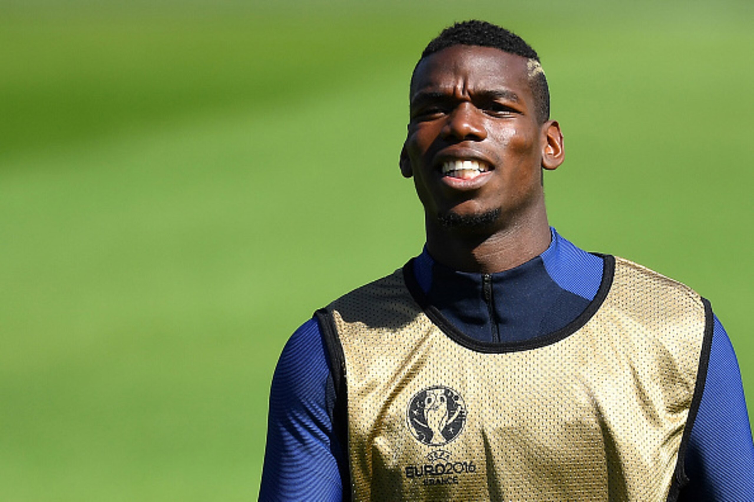 France's midfielder Paul Pogba reacts during a training session in Clairefontaine-en-Yvelines, southwest of Paris, on July 2, 2016, on the eve of the Euro 2016 quarter-final football match between France and Iceland.  / AFP / FRANCK FIFE        (Photo cre
