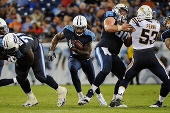 NASHVILLE, TN - AUGUST 13:  Running back Derrick Henry #2 of the Tennessee Titans rushes during the first half against of the San Diego Chargers at Nissan Stadium on August 13, 2016 in Nashville, Tennessee.  (Photo by Frederick Breedon/Getty Images)