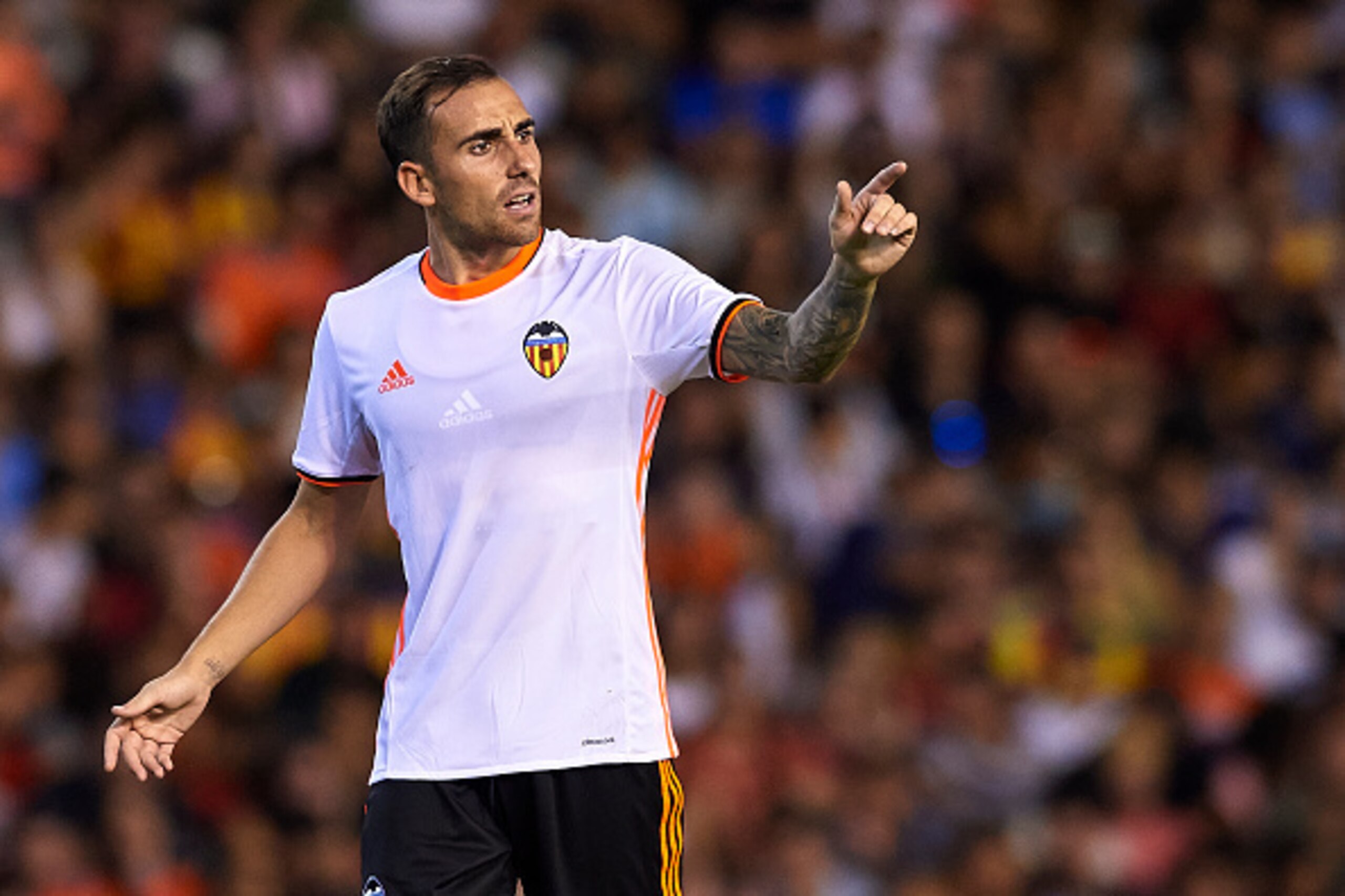 VALENCIA, SPAIN - AUGUST 13:  Paco Alcacer of Valencia reacts during the pre-season friendly match between Valencia CF and AC Fiorentina at Estadio Mestalla on August 13, 2016 in Valencia, Spain.  (Photo by Manuel Queimadelos Alonso/Getty Images)