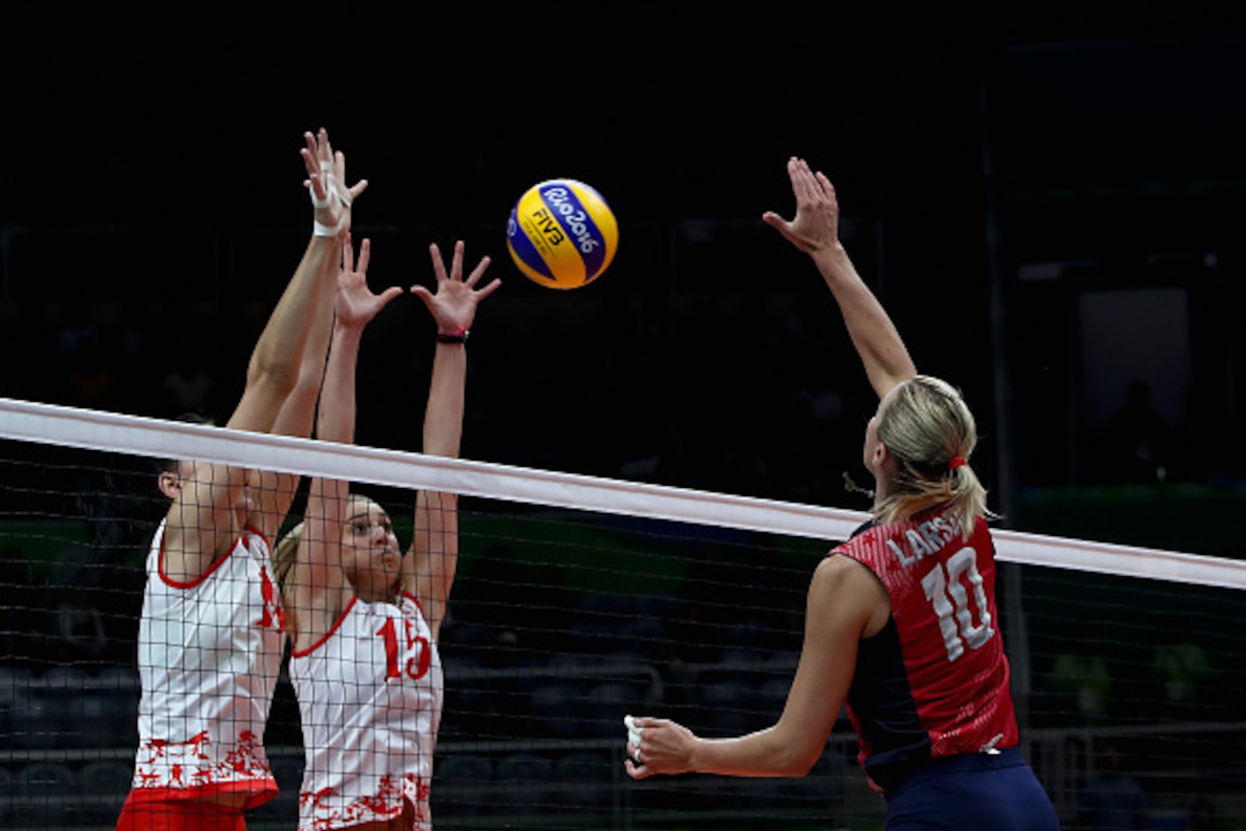 RIO DE JANEIRO, BRAZIL - AUGUST 10: Jordan Larson #10 of the United States in action during the women's qualifying volleyball match between the United States and Serbia on Day 5 of the Rio 2016 Olympic Games at the Maracanazinho on August 10, 2016 in Rio 