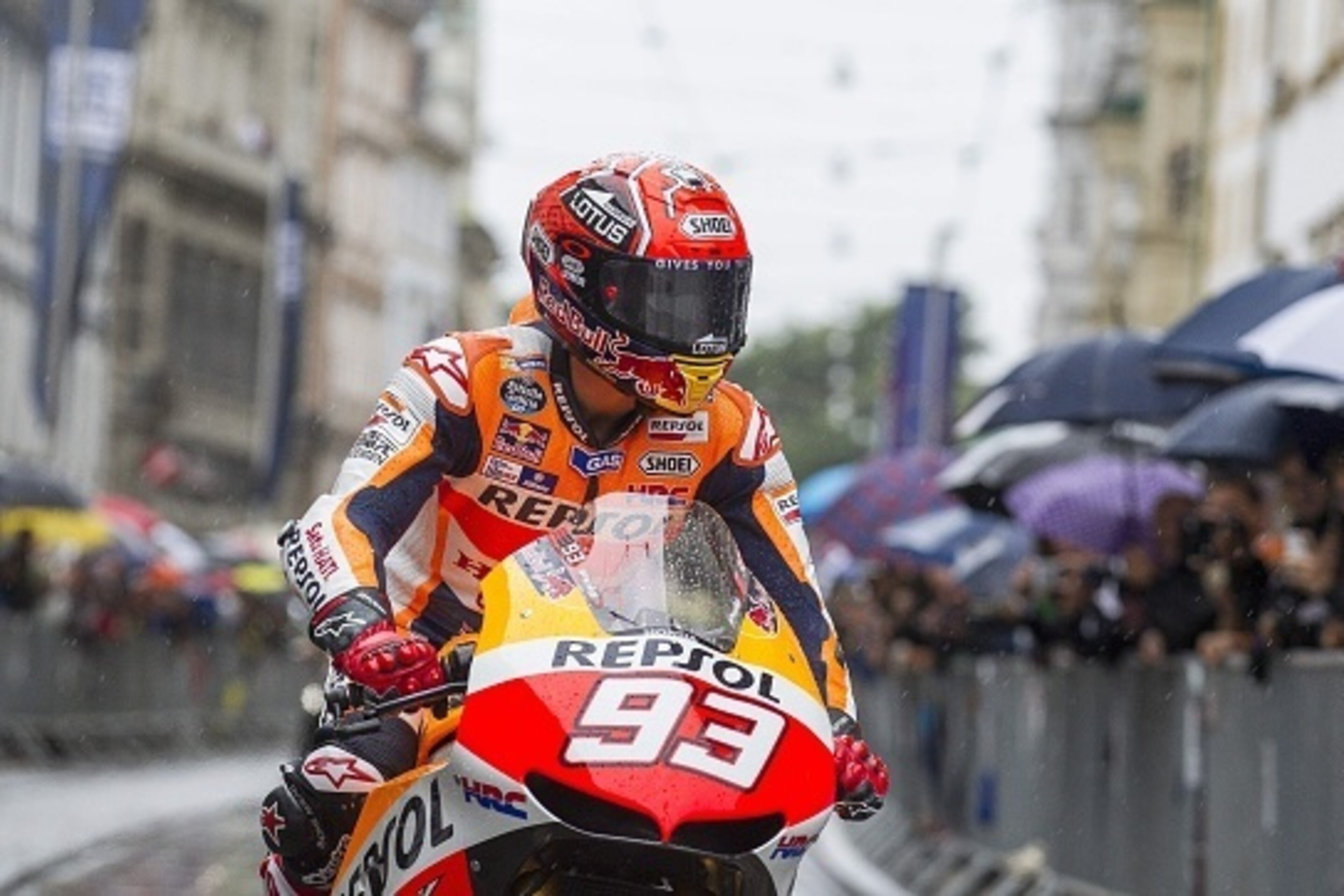 Repsol Honda Team's Spanish rider Marc Marquez is pictured during a drivers presentation ahead of the MotoGP of Austria on August 10, 2016 in Graz, Austria. / AFP / APA / ERWIN SCHERIAU / Austria OUT        (Photo credit should read ERWIN SCHERIAU/AFP/Get