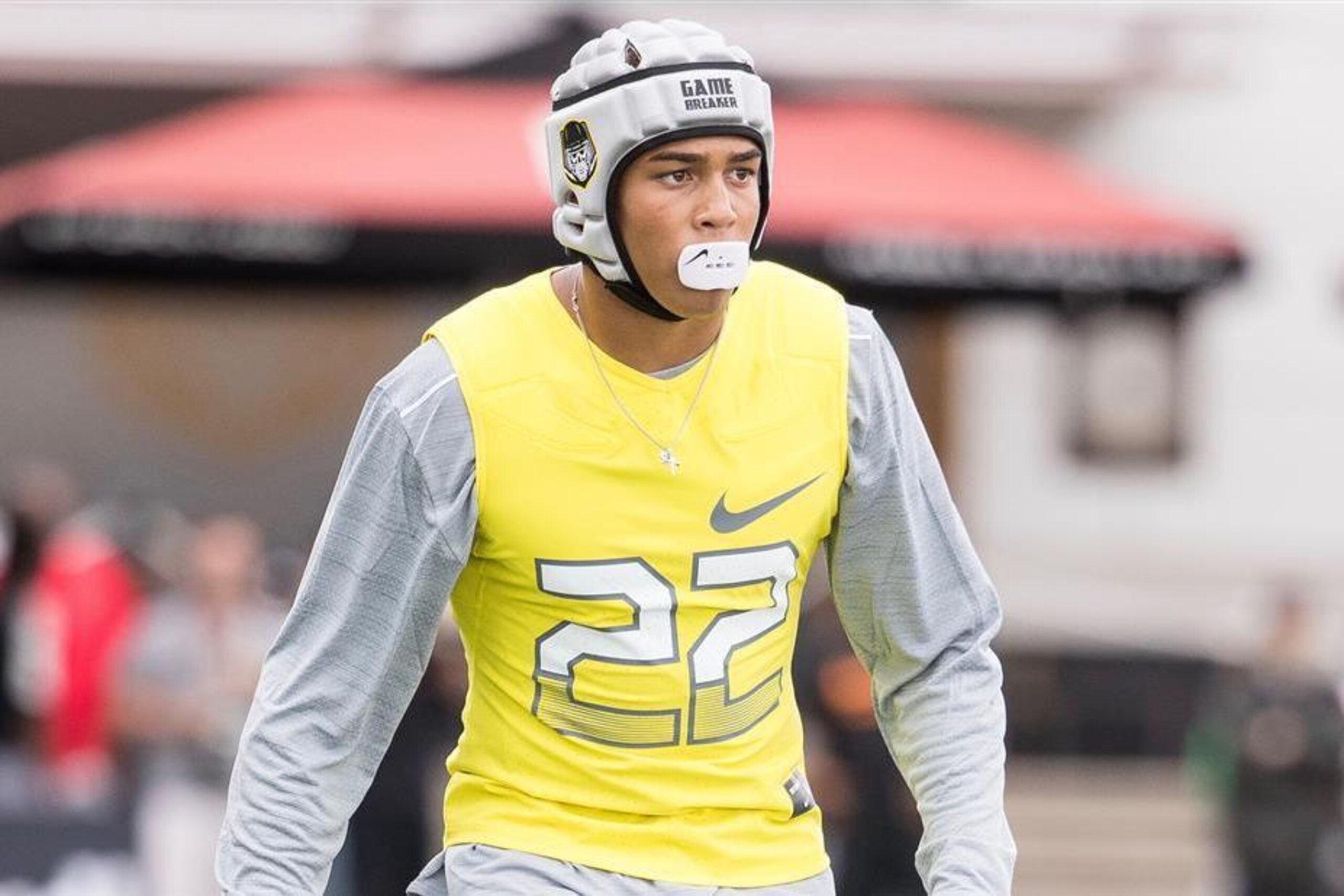 Southlake safety Robert Barnes committed to Oklahoma  in September 2015.