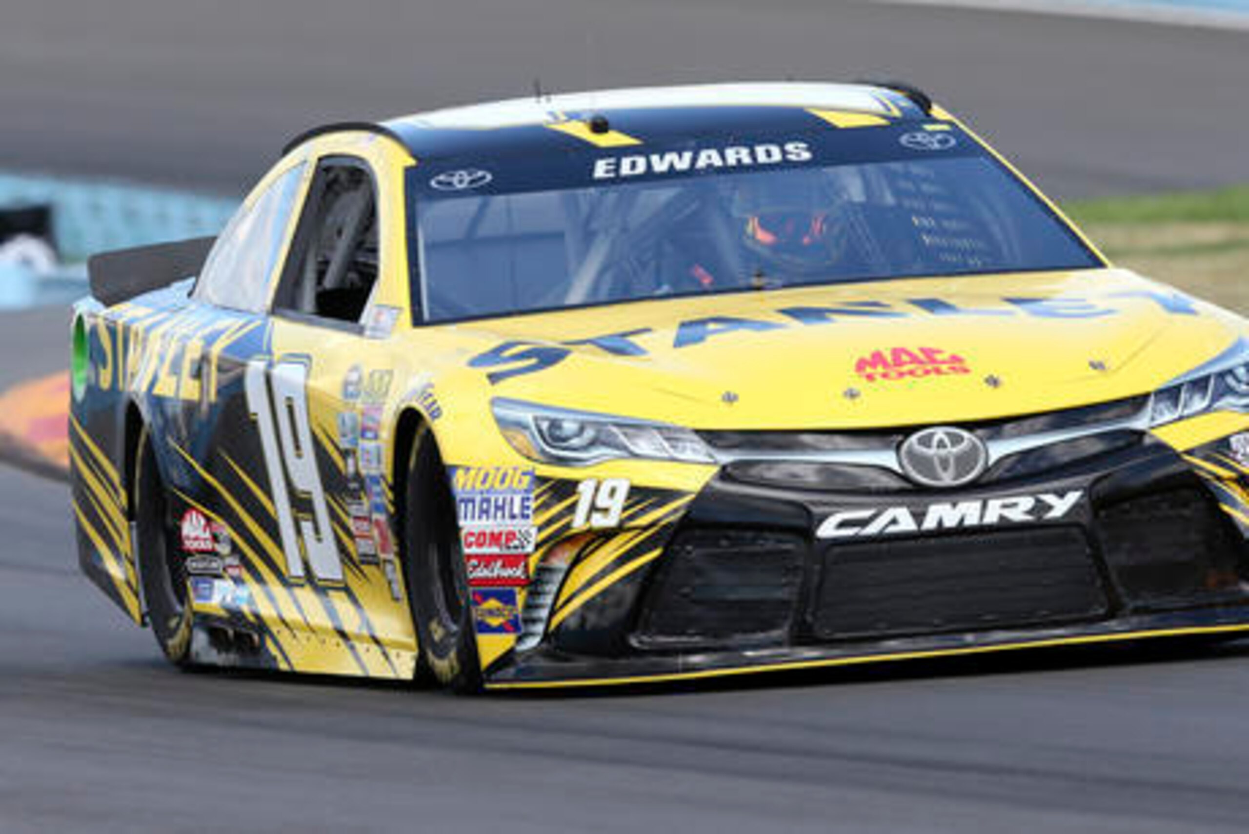 Carl Edwards looks like a surefire favorite this weekend.