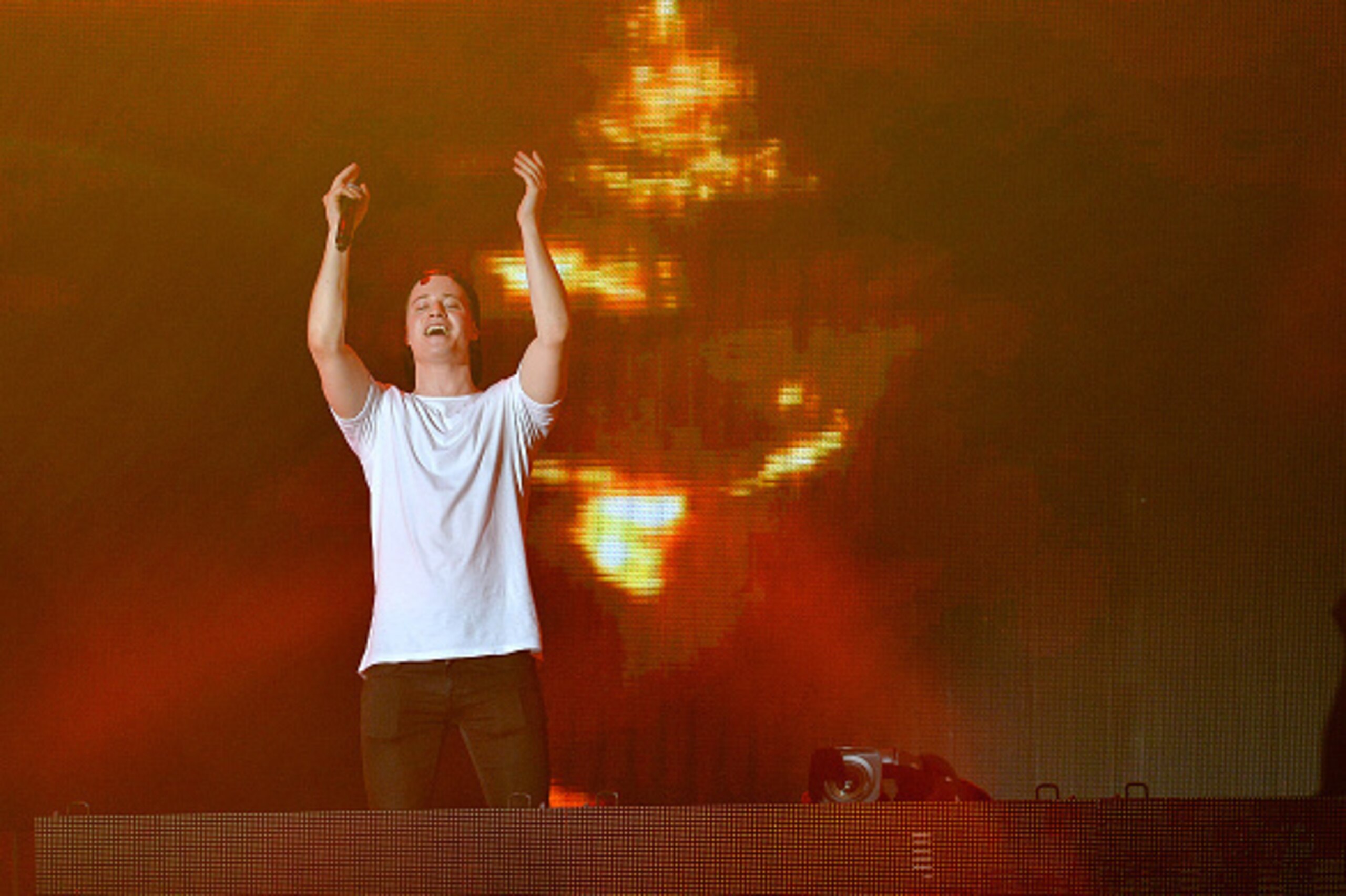 MIAMI BEACH, FL - MAY 21: KYGO performs on stage during 2016 iHeartRadio Summer Pool Party at Fountainbleau Miami Beach on May 21, 2016 in Miami Beach, Florida. (Photo by Jason Koerner/Getty Images for iHeartMedia) MIAMI BEACH, FL - MAY 21: KYGO performs on stage during 2016 iHeartRadio Summer Pool Party at Fountainbleau Miami Beach on May 21, 2016 in Miami Beach, Florida. (Photo by Jason Koerner/Getty Images for iHeartMedia)