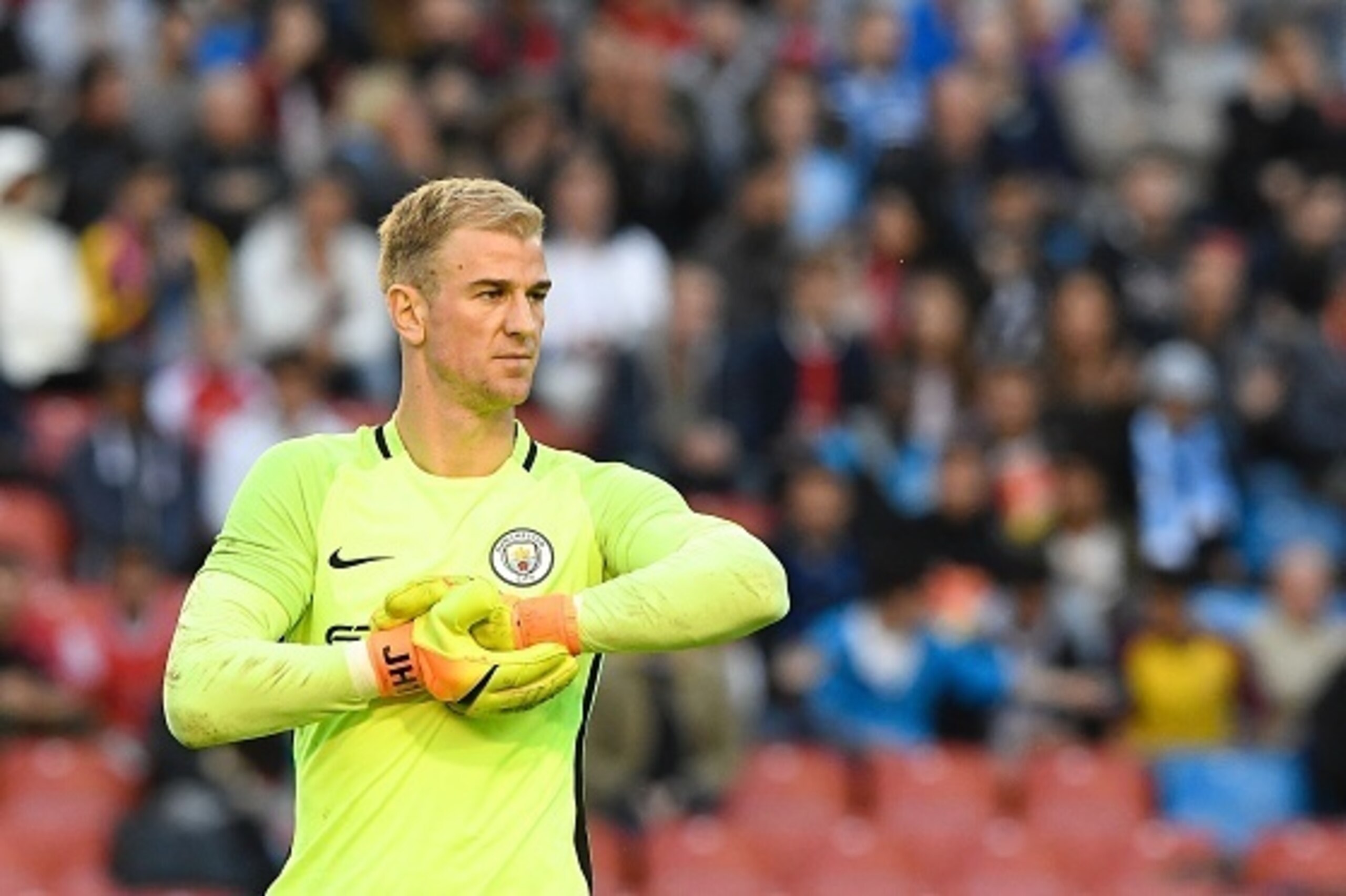 Manchester City's English goalkeeper Joe Hart reacts during a friendly football match between Arsenal and Manchester City at the Ullevi stadium in Gothenburg on August 7, 2016. / AFP / JONATHAN NACKSTRAND        (Photo credit should read JONATHAN NACKSTRA