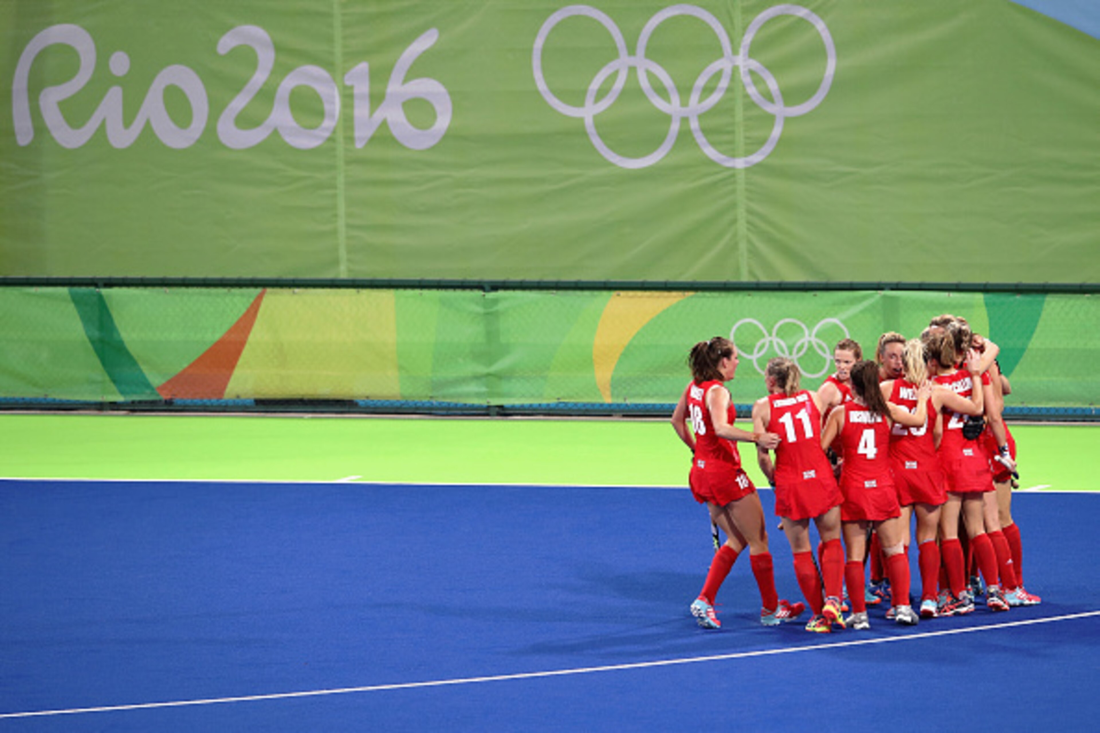 RIO DE JANEIRO, BRAZIL - AUGUST 19:  Great Britain players celebrate a goal during the Women's Gold Medal Match against the Netherlands on Day 14 of the Rio 2016 Olympic Games at the Olympic Hockey Centre on August 19, 2016 in Rio de Janeiro, Brazil.  (Ph