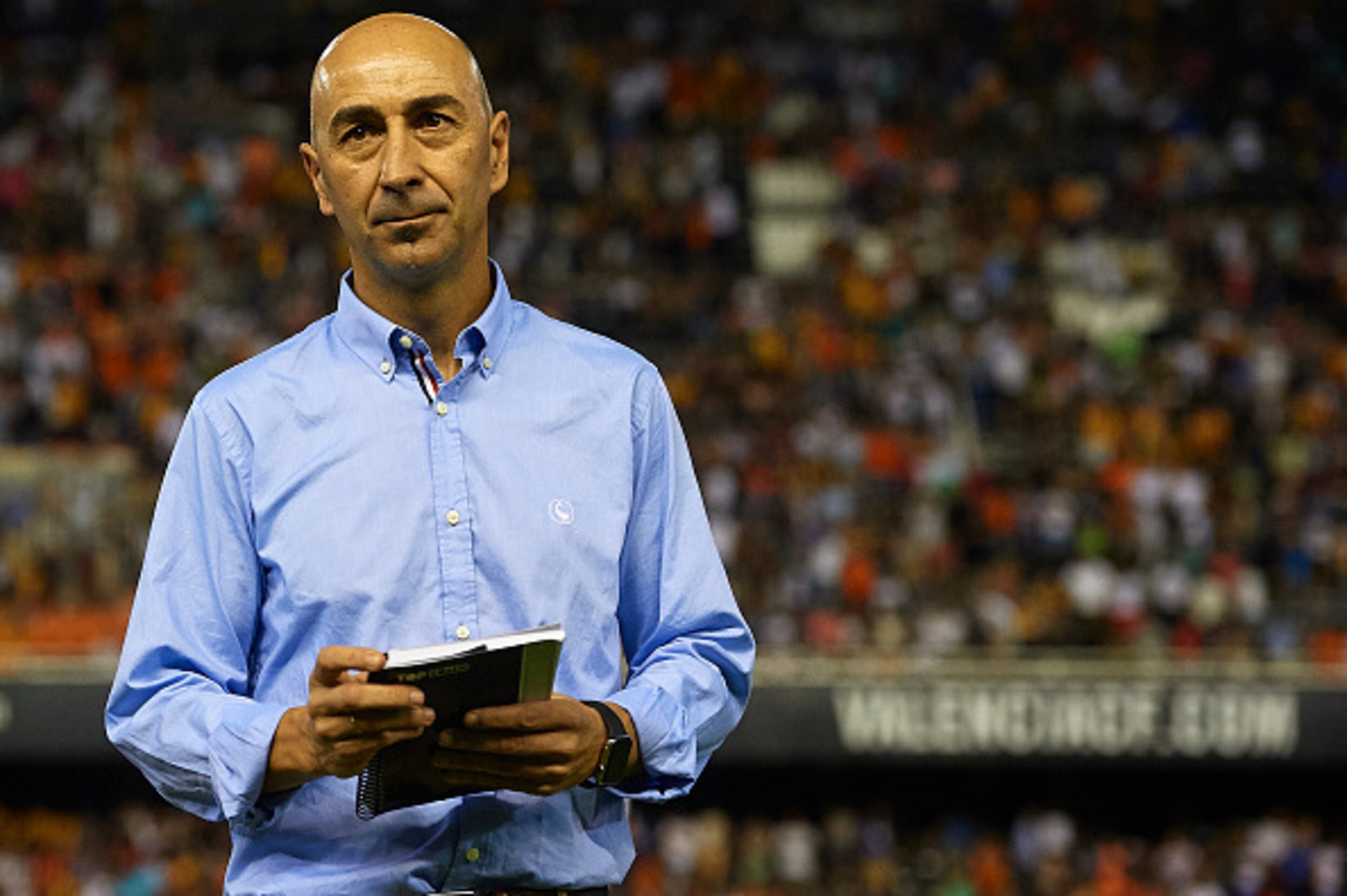 VALENCIA, SPAIN - AUGUST 13:  Pako Ayestaran manager of Valencia CF looks on after the pre-season friendly match between Valencia CF and AC Fiorentina at Estadio Mestalla on August 13, 2016 in Valencia, Spain.  (Photo by Manuel Queimadelos Alonso/Getty Im
