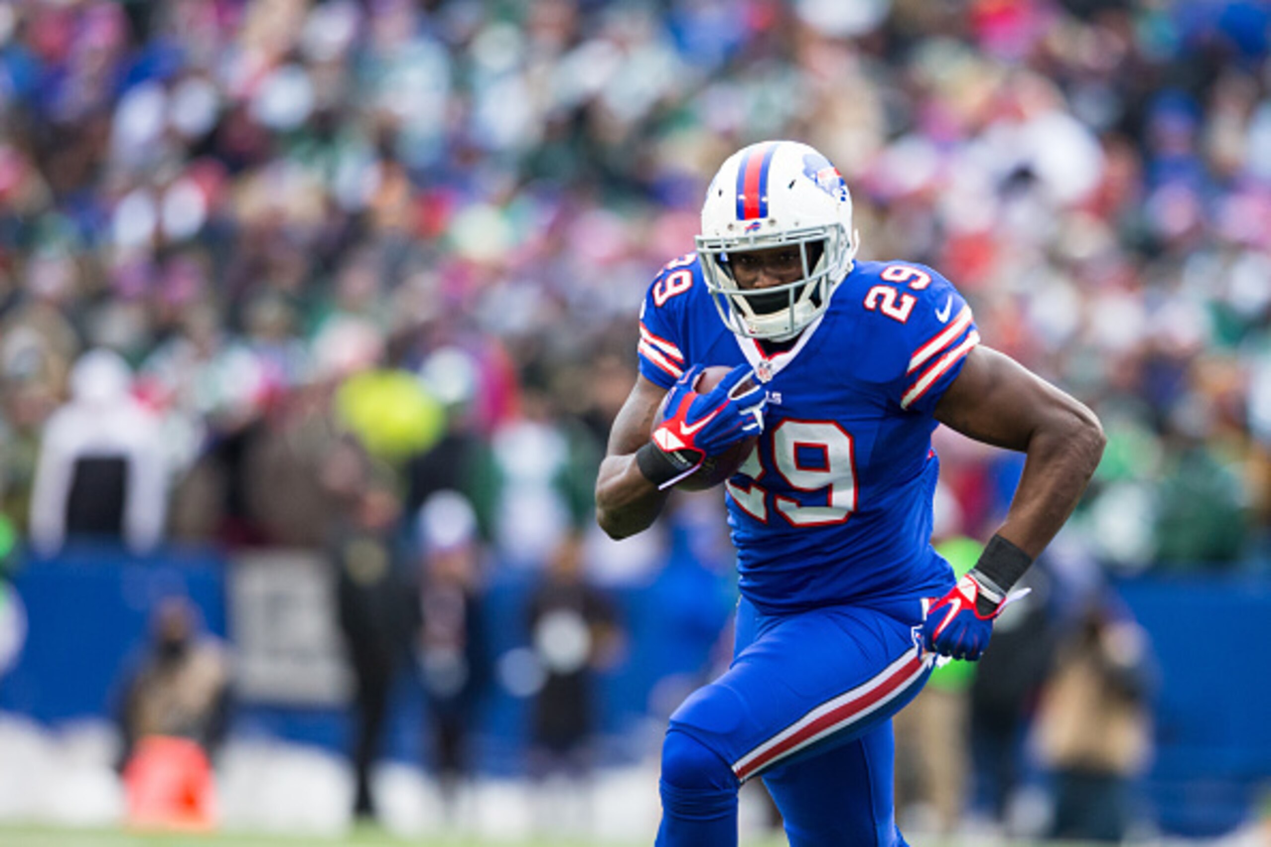 ORCHARD PARK, NY - JANUARY 03:  Karlos Williams #29 of the Buffalo Bills runs with the ball during the game against the New York Jets on January 3, 2016 at Ralph Wilson Stadium in Orchard Park, New York.  Buffalo Bills defeat New York Jets 22-17.  (Photo 