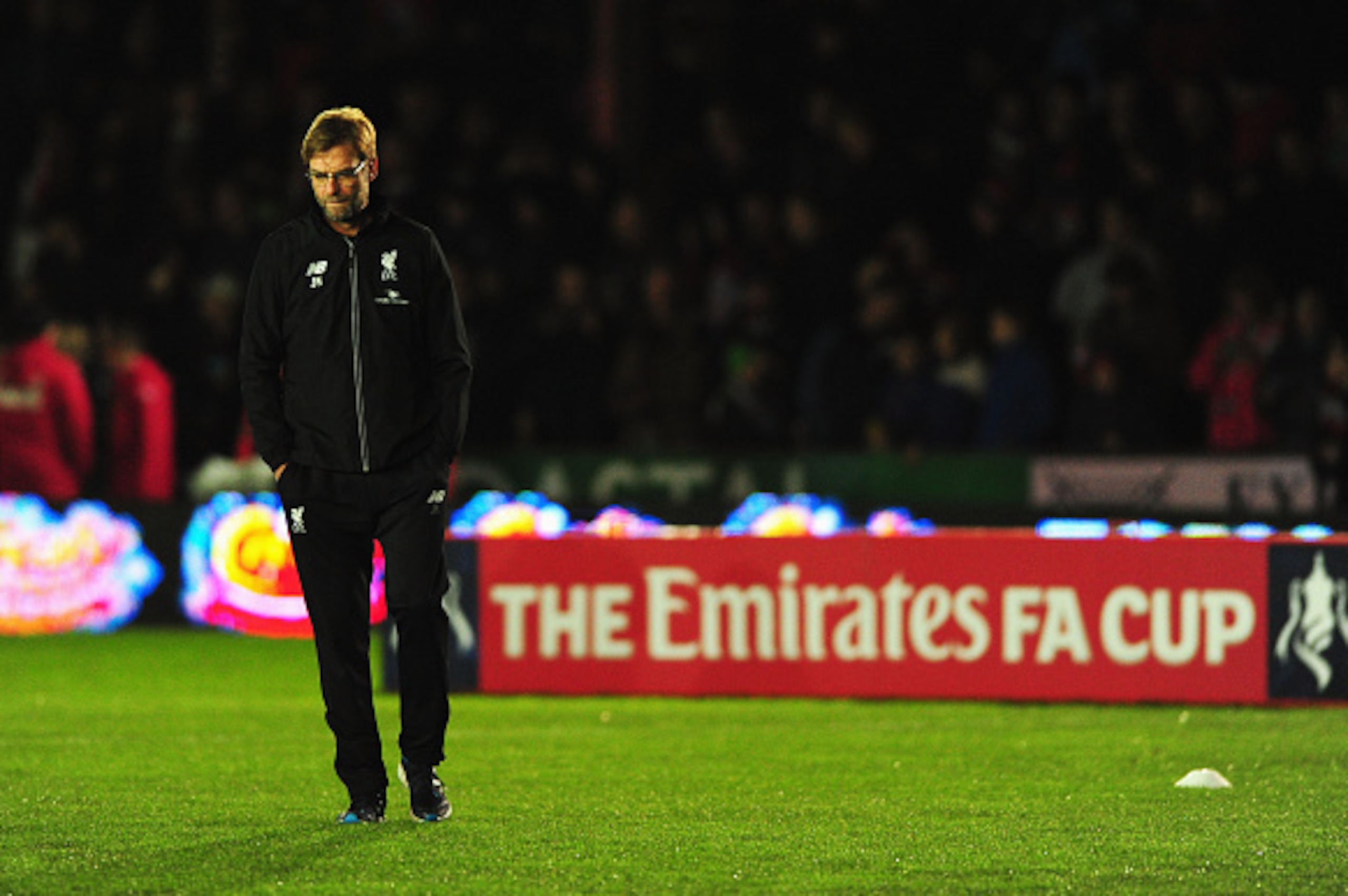 EXETER, ENGLAND - JANUARY 08:  Jurgen Klopp manager of Liverpool looks thoughtful prior to the Emirates FA Cup third round match between Exeter City and Liverpool at St James Park on January 8, 2016 in Exeter, England.  (Photo by Dan Mullan/Getty Images)