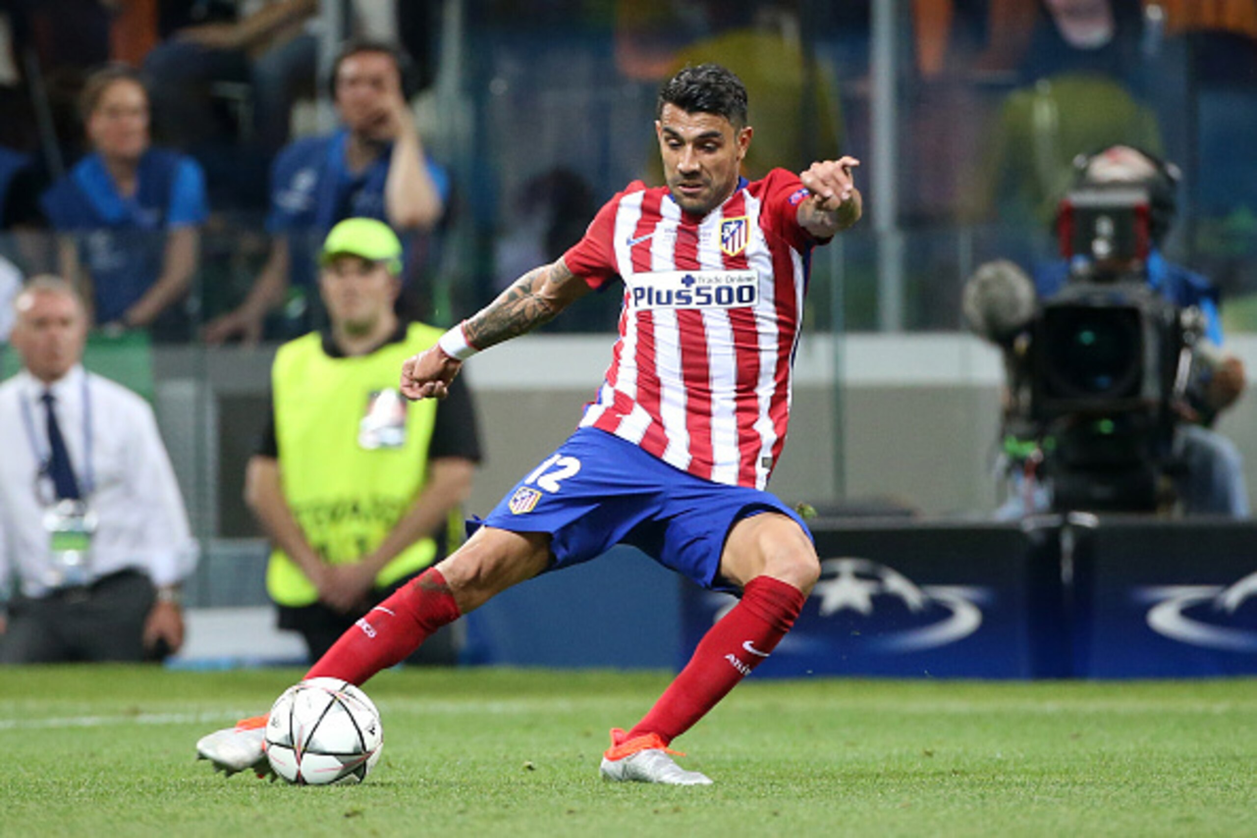 MILAN, ITALY - MAY 28: Augusto Fernandez of Atletico Madrid in action during the UEFA Champions League final between Real Madrid and Club Atletico Madrid at Stadio Giuseppe Meazza, San Siro on May 28, 2016 in Milan, Italy. (Photo by Jean Catuffe/Getty Ima