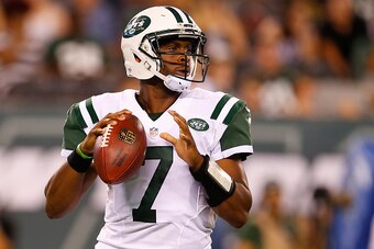 EAST RUTHERFORD, NJ - AUGUST 11: Geno Smith #7 of the New York Jets in action against the Jacksonville Jaguars  during an NFL preseason game at MetLife Stadium on August 11, 2016 in East Rutherford, New Jersey. (Photo by Rich Schultz/Getty Images)