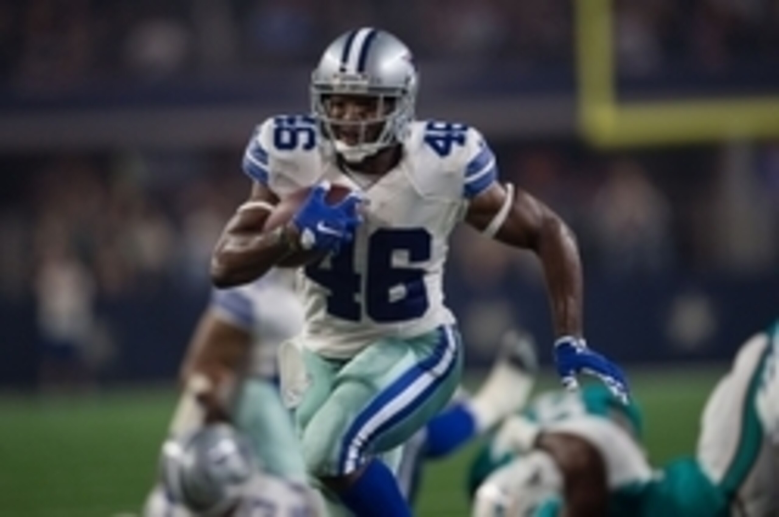 Aug 19, 2016; Arlington, TX, USA; Dallas Cowboys running back Alfred Morris (46) runs against the Miami Dolphins during the second quarter at AT&T Stadium. Mandatory Credit: Jerome Miron-USA TODAY Sports