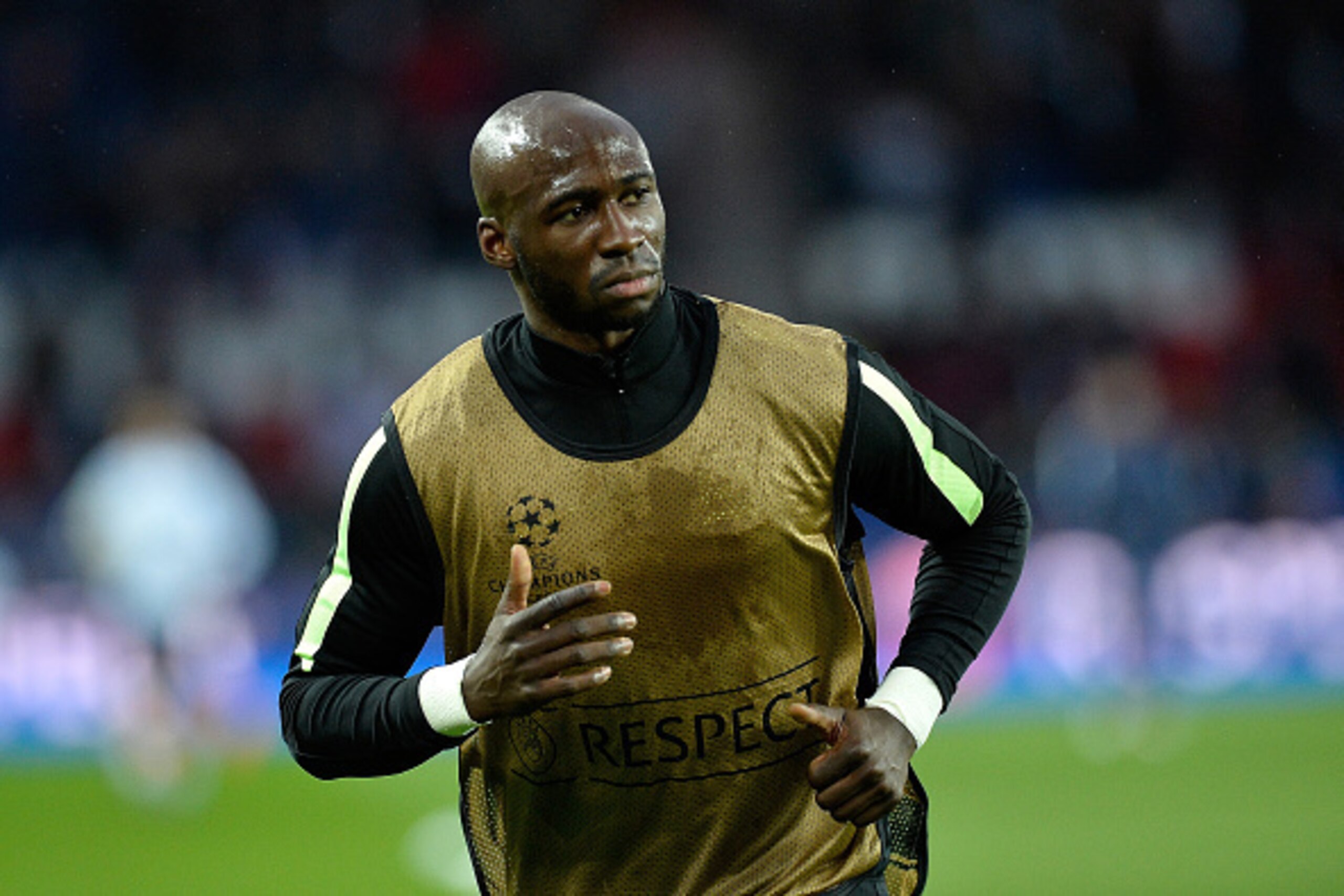 PARIS, FRANCE - APRIL 06: Eliaquim Mangala of Manchester City reacts during warmup before the UEFA Champions League Quarter Final first leg game between Paris Saint-Germain and Manchester City on April 6, 2016 in Paris, France. (Photo by Aurelien Meunie PARIS, FRANCE - APRIL 06: Eliaquim Mangala of Manchester City reacts during warmup before the UEFA Champions League Quarter Final first leg game between Paris Saint-Germain and Manchester City on April 6, 2016 in Paris, France. (Photo by Aurelien Meunie