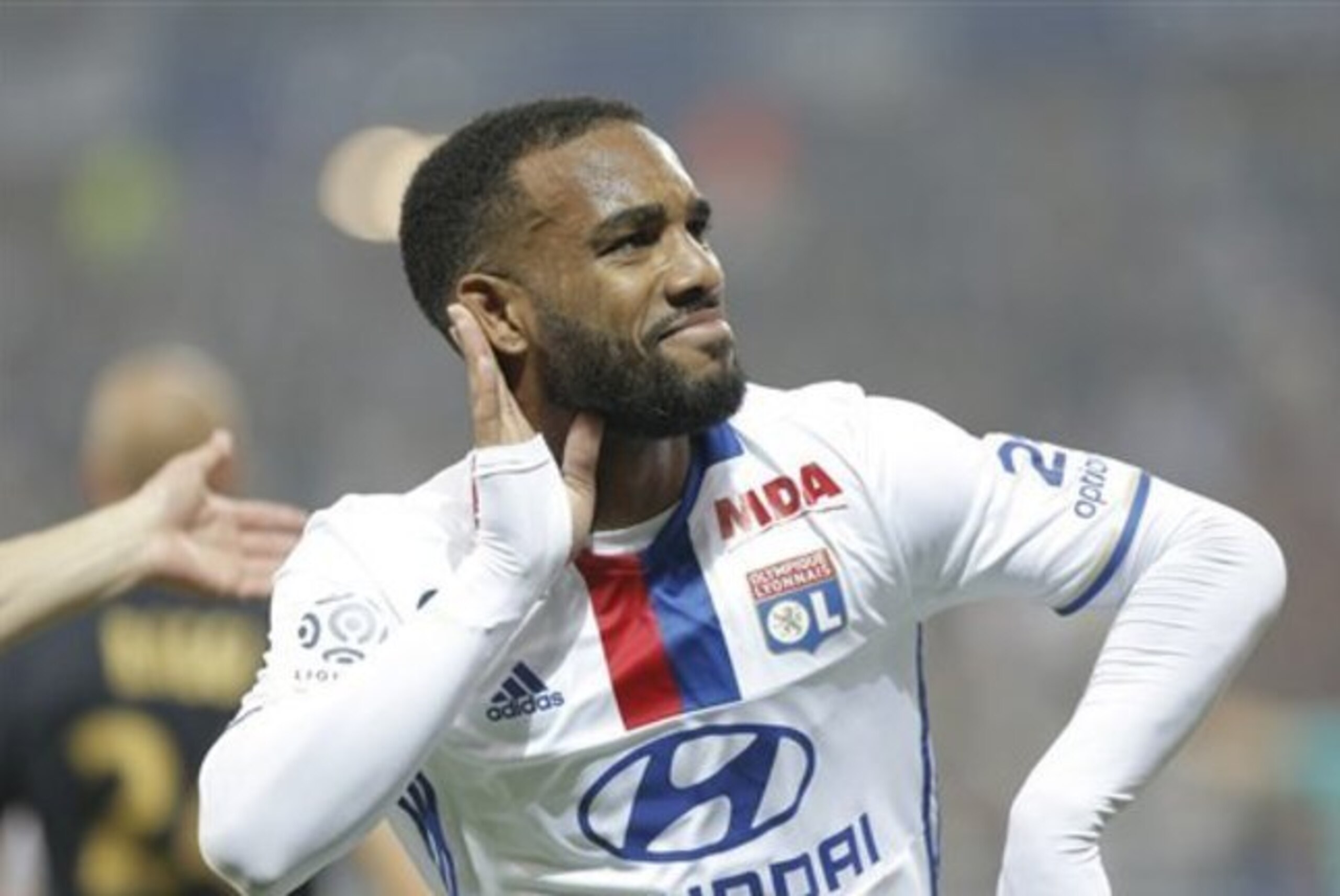 Alexandre Lacazette will be a threat for Lyon.