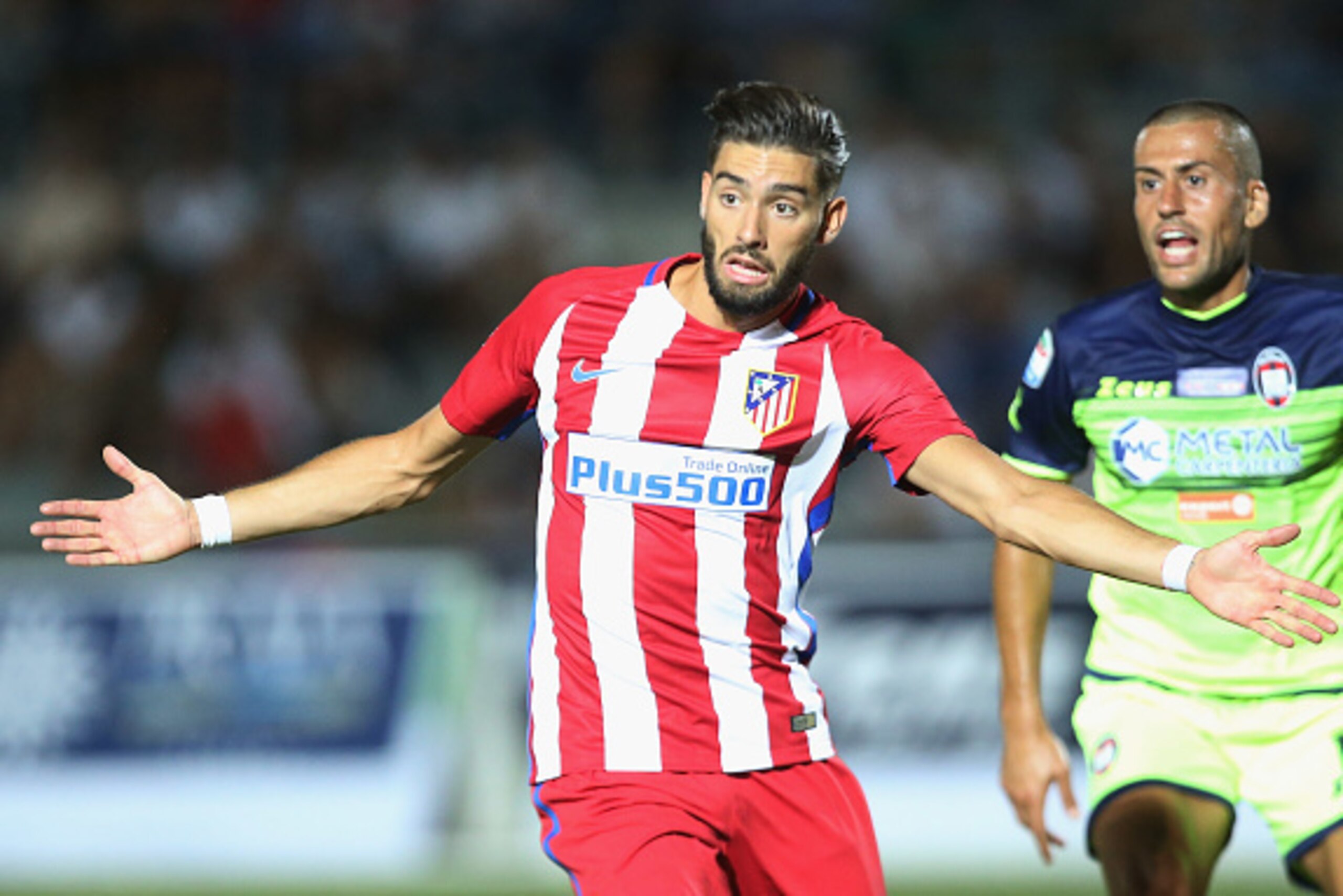 COSENZA, ITALY - AUGUST 06: Augusto Fernandez of Atletico de Madrid during pres-season friendly match between FC Crotone and Club Atletico de Madrid at Stadio Comunale Gigi Marulla on August 6, 2016 in Cosenza, Italy. (Photo by Maurizio Lagana/Getty Ima COSENZA, ITALY - AUGUST 06: Augusto Fernandez of Atletico de Madrid during pres-season friendly match between FC Crotone and Club Atletico de Madrid at Stadio Comunale Gigi Marulla on August 6, 2016 in Cosenza, Italy. (Photo by Maurizio Lagana/Getty Ima