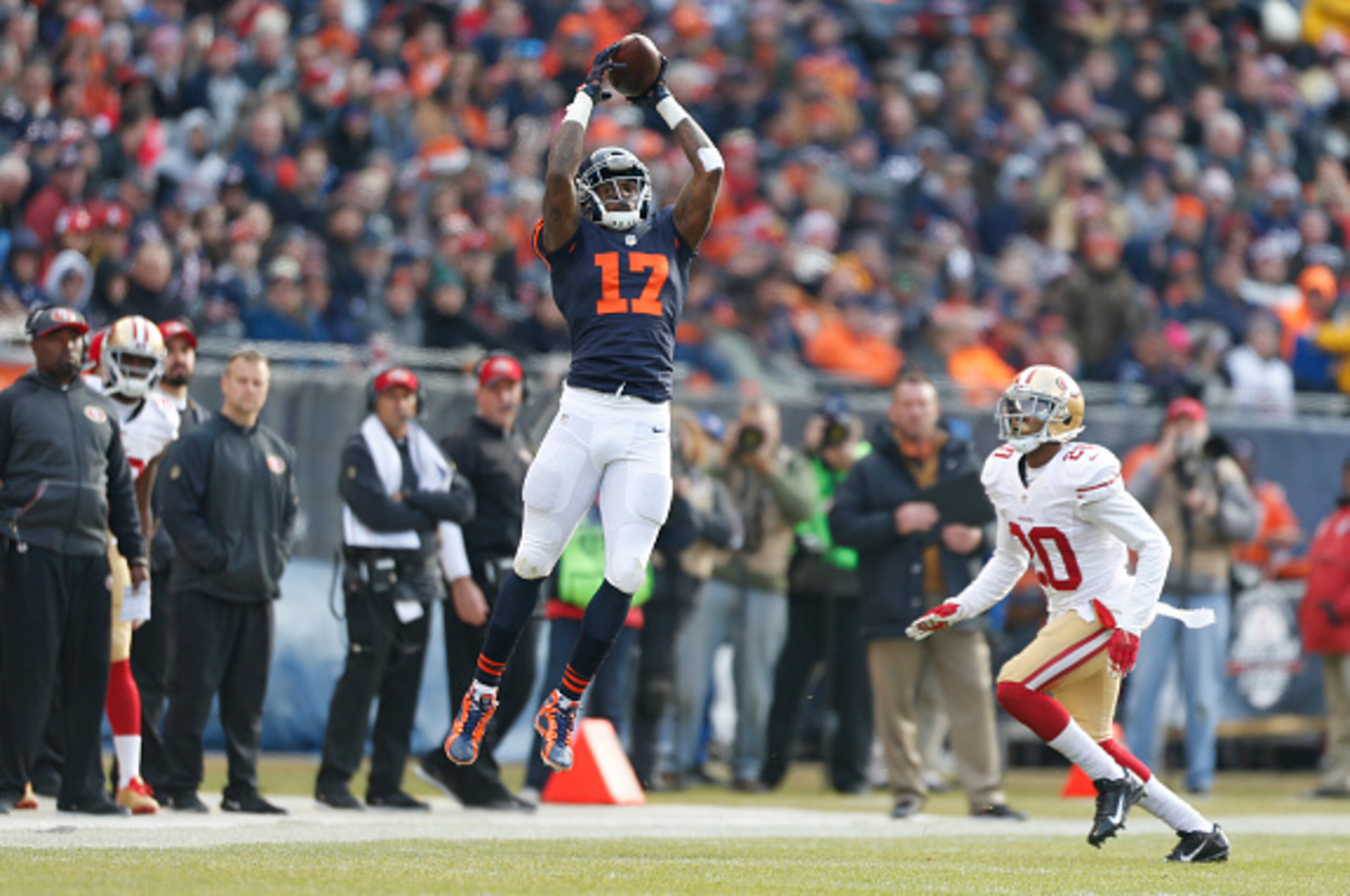 CHICAGO, IL - DECEMBER 6: Alshon Jeffery #17 of the Chicago Bears makes a leaping catch during the game against the San Francisco 49ers at Soldier Field on December 6, 2015 in Chicago, Illinois. The 49ers defeated the Bears 26-20. (Photo by Michael Zagari