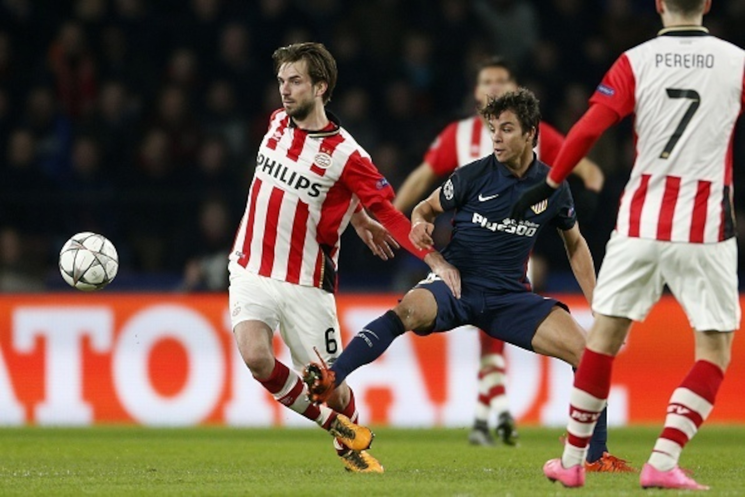 (L-R), Davy Propper of PSV, Oliver Torres of Club Atletico de Madrid during the UEFA Champions League Round of 16, First leg match between PSV Eindhoven and Atletico Madrid on February 24, 2016 at the Philips stadium in Eindhoven, The Netherlands.(Photo b