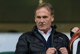 St. Gallen, Schweiz 09.08.2016, Testspiel BV Borussia Dortmund - Athletic Bilbao, BVB,  CEO / Geschaeftsfuehrer Hans-Joachim Watzke (BVB)  (Photo by TF-Images/Getty Images)