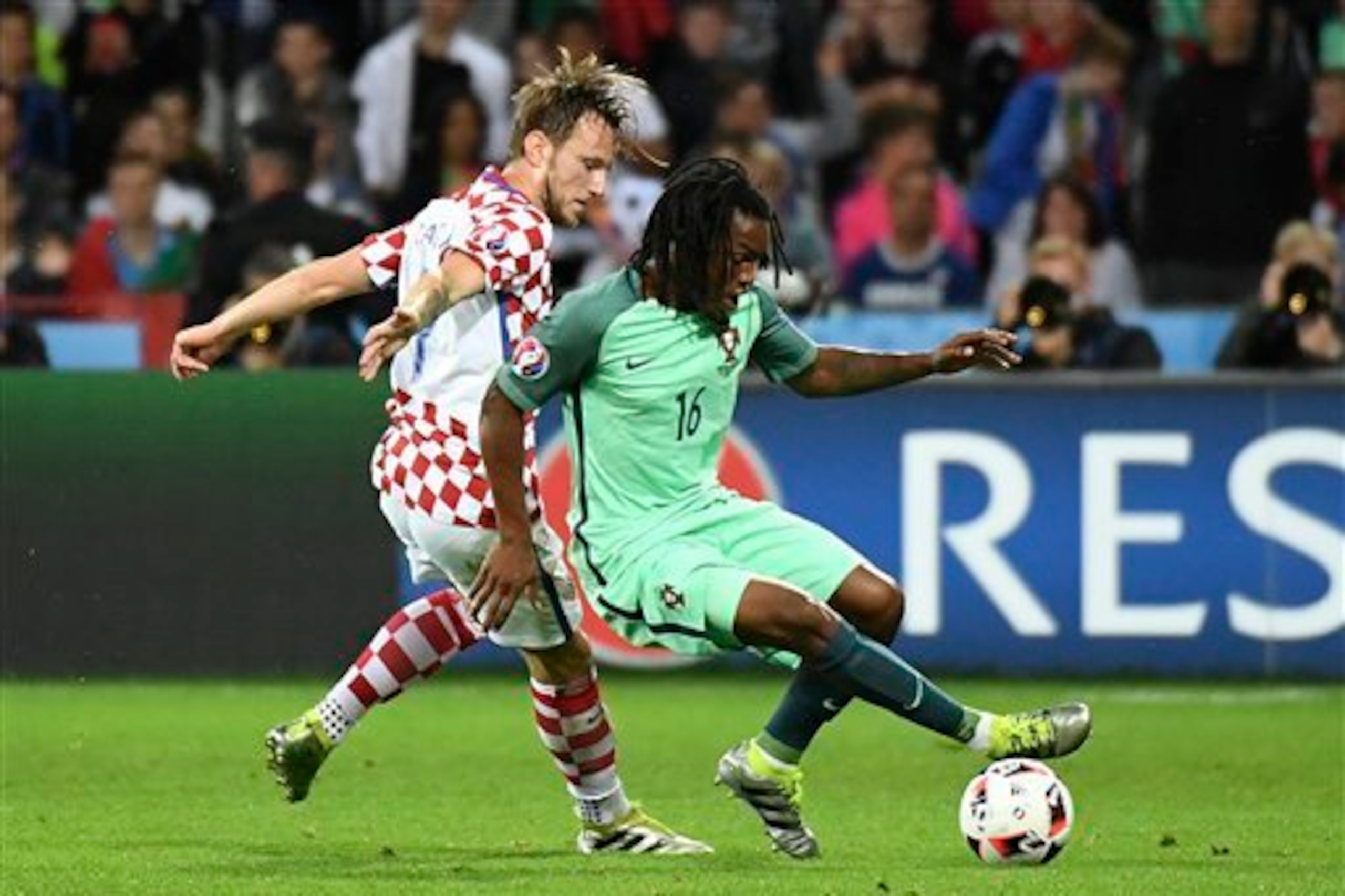 Rakitic playing for Croatia in Euro 2016.