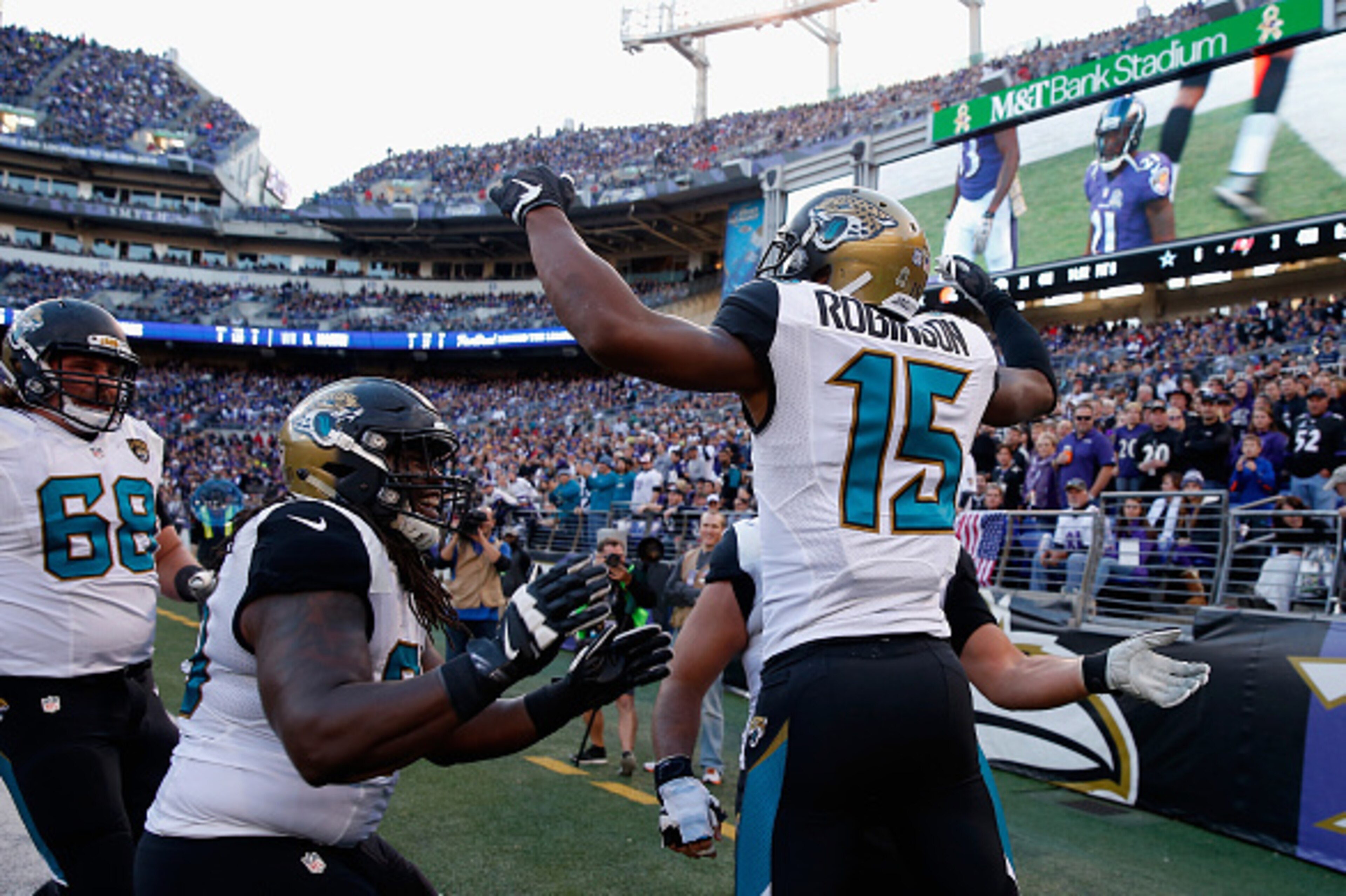 BALTIMORE, MD - NOVEMBER 15:  Allen Robinson #15 of the Jacksonville Jaguars celebrates after catching a second half touchdown pass against the Baltimore Ravens at M&T Bank Stadium on November 15, 2015 in Baltimore, Maryland.  (Photo by Rob Carr/Getty Ima