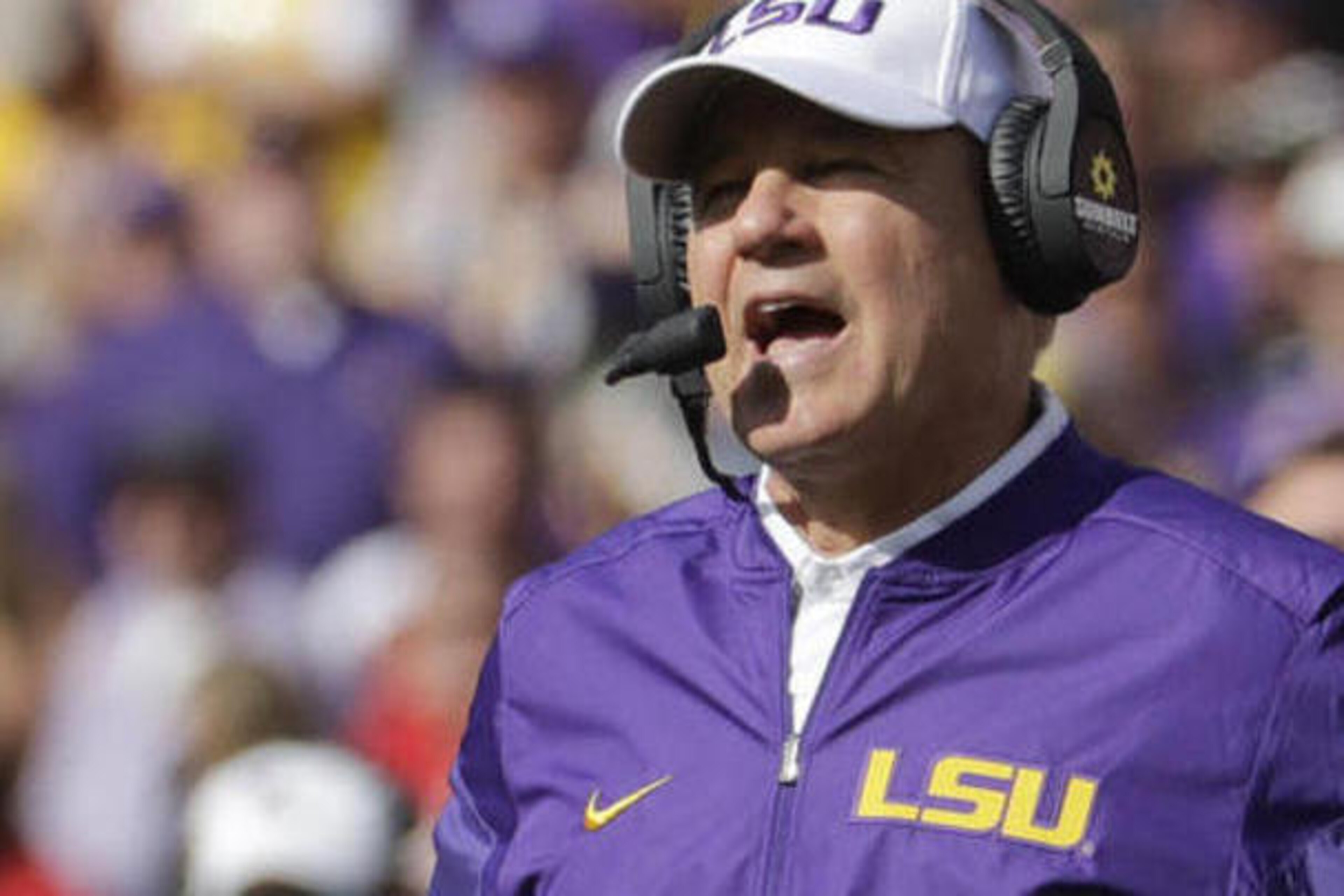 Les Miles and LSU had a frustrating day versus Wisconsin.