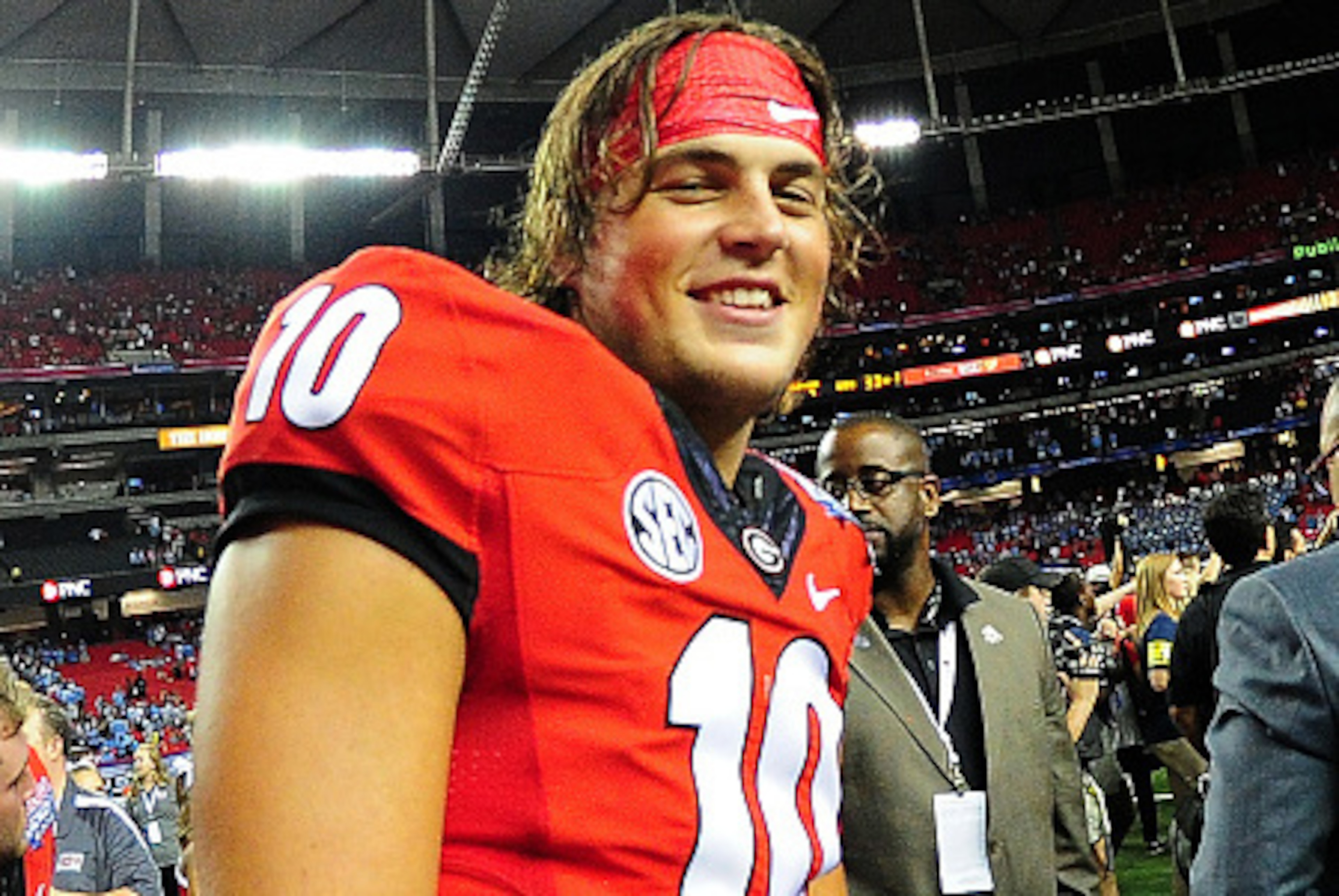 ATLANTA, GA - SEPTEMBER 3: Jacob Eason #10 of the Georgia Bulldogs celebrates after the game against the North Carolina Tar Heels at the Georgia Dome on September 3, 2016 in Atlanta, Georgia. (Photo by Scott Cunningham/Getty Images)