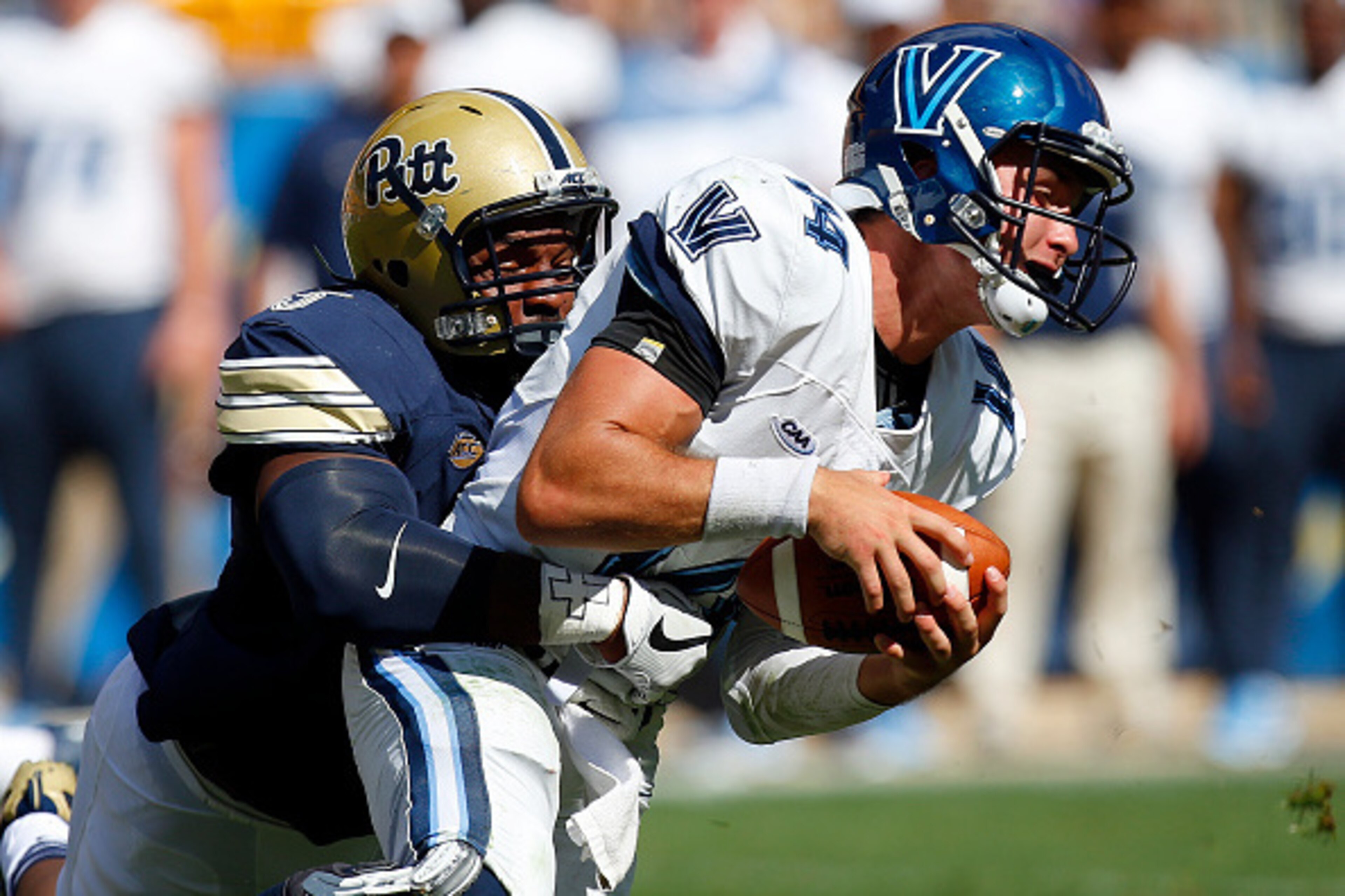 PITTSBURGH, PA - SEPTEMBER 03:  Ejuan Price #5 of the Pittsburgh Panthers sacks Zack Bednarczyk #14 of the Villanova Wildcats during the game on September 3, 2016 at Heinz Field in Pittsburgh, Pennsylvania.  (Photo by Justin K. Aller/Getty Images)