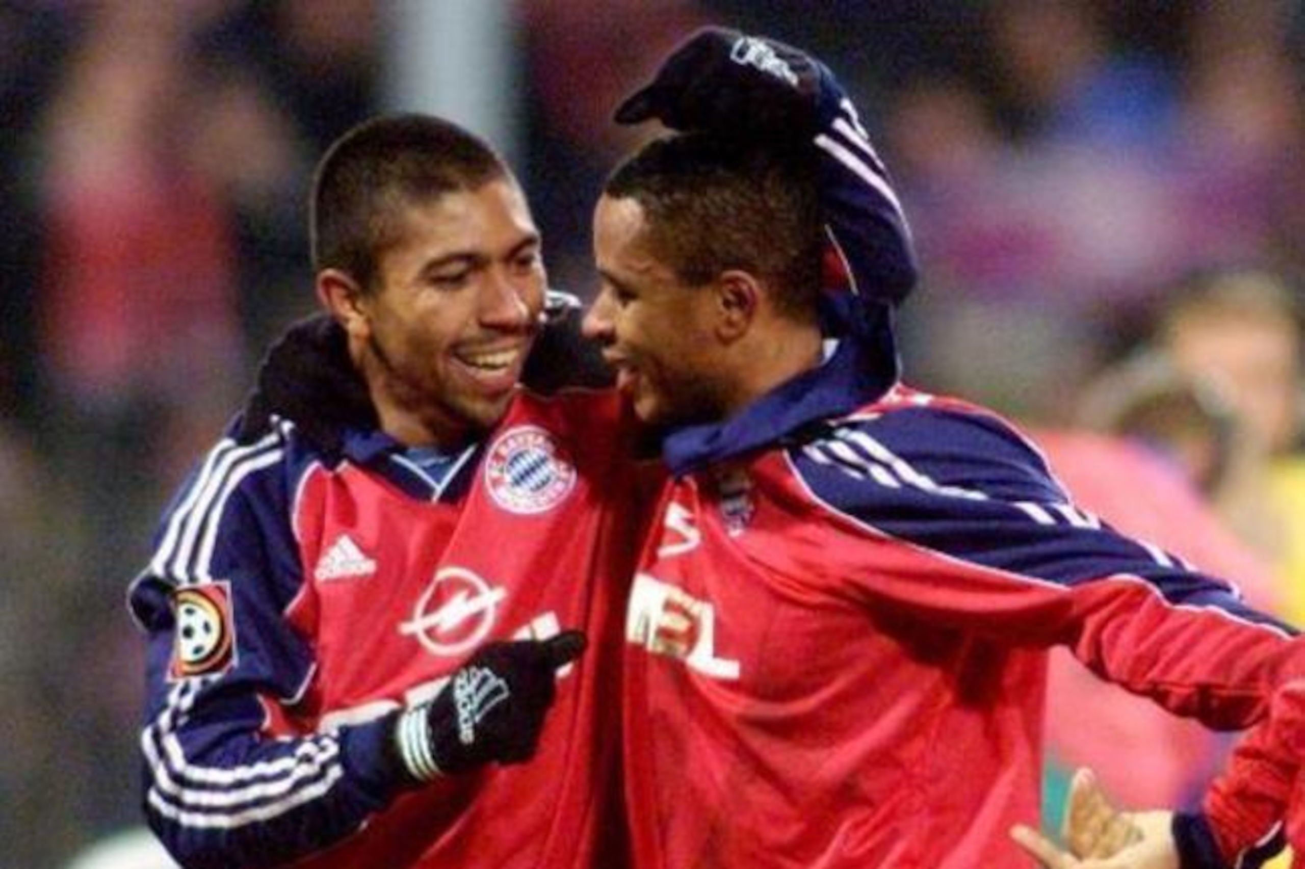 Elber (left) and Paulo Sergio (right) formed a potent Bayern attack in the early 2000s.