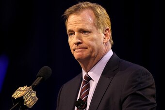 SAN FRANCISCO, CA - FEBRUARY 05:  NFL Commissioner Roger Goodell speaks during a press conference prior to Super Bowl 50 at the Moscone Center West on February 5, 2016 in San Francisco, California.  (Photo by Mike Lawrie/Getty Images)