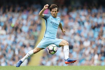 MANCHESTER, ENGLAND - AUGUST 28: David Silva of Manchester City during the Premier League match between Manchester City and West Ham United at Etihad Stadium on August 27, 2016 in Manchester, England. (Photo by Matthew Ashton - AMA/Getty Images)