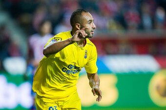 GIJON, SPAIN - DECEMBER 06:  Nabil El Zhar  of UD Las Plamas celebrates after scoring goal during the La Liga match between Real Sporting de Gijon and UD Las Plamas at Estadio El Molinon on December 6, 2015 in Gijon, Spain.  (Photo by Juan Manuel Serrano 
