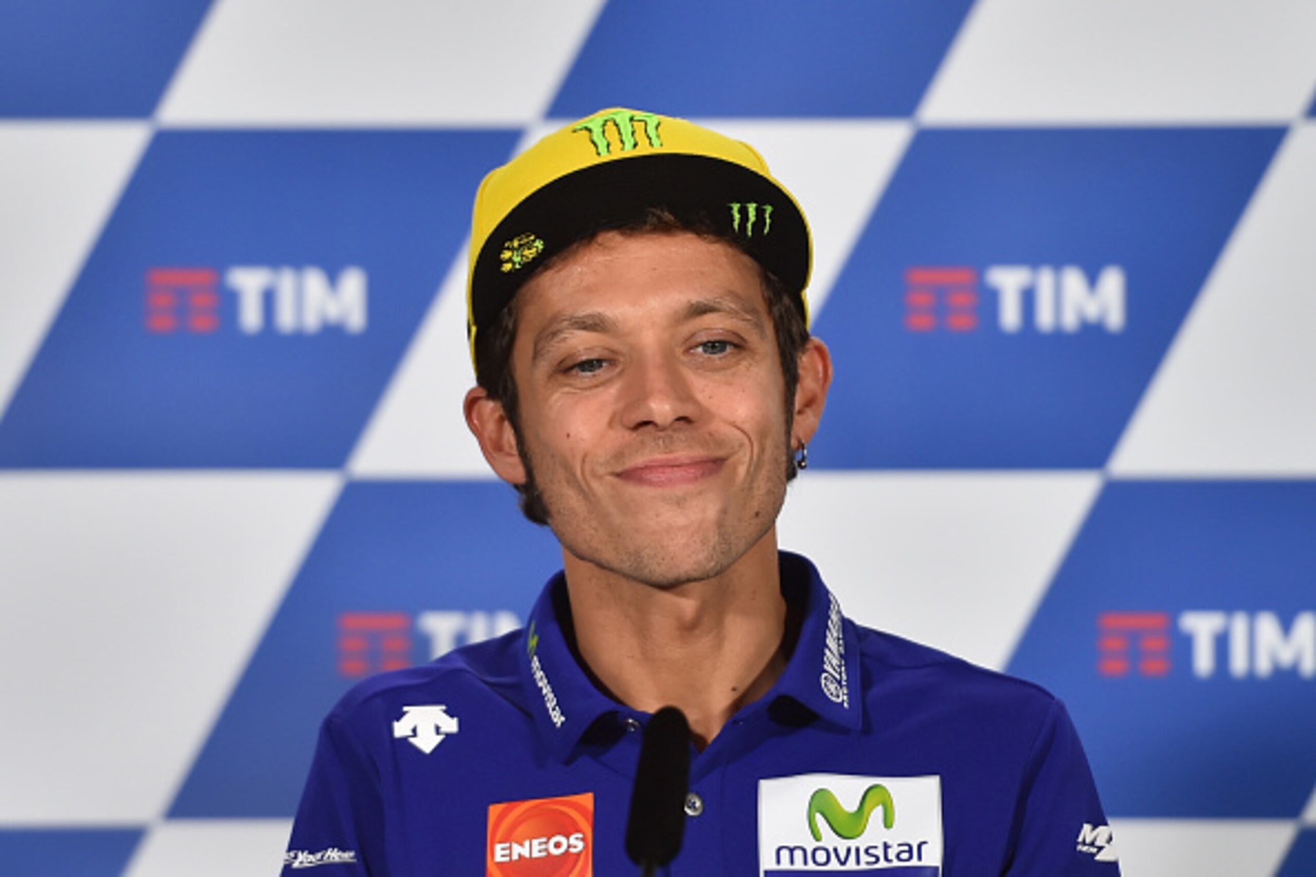 Movistar Yamaha MotoGP's Italian rider Valentino Rossi attends a press conference at the Marco Simoncelli Circuit on September 8, 2016, ahead of the San Marino MotoGP Grand Prix race in Misano. / AFP / GIUSEPPE CACACE        (Photo credit should read GIUS