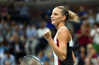 Karolina Pliskova of Czech Republic celebrates defeating Serena Williams of the US during their 2016 US Open Womens Singles semifinal match at the USTA Billie Jean King National Tennis Center in New York on September 8, 2016.
Serena Williams crashed out o
