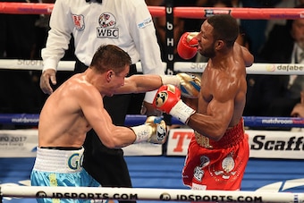 LONDON, ENGLAND - SEPTEMBER 10:  Gennady Golovkin of Kazakhstan (L) in boxing action with Kell Brook of Great Britain during the WBC, IBF & IBO Middleweight titles fight at The O2 Arena on September 10, 2016 in London, England. (Photo by Leigh Dawney/Gett