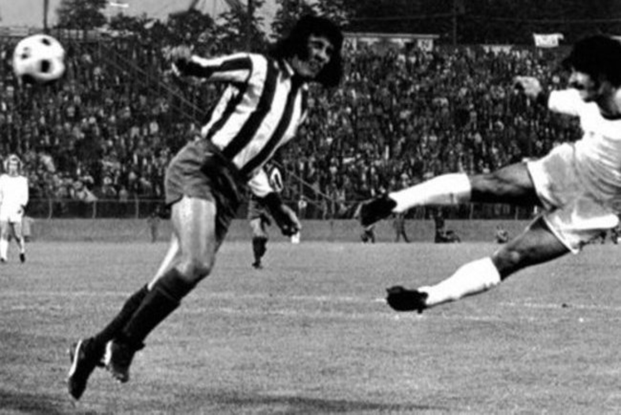 Bayern Munich beat Atletico Madrid in the 1974 European Cup final. Bayern Munich beat Atletico Madrid in the 1974 European Cup final.