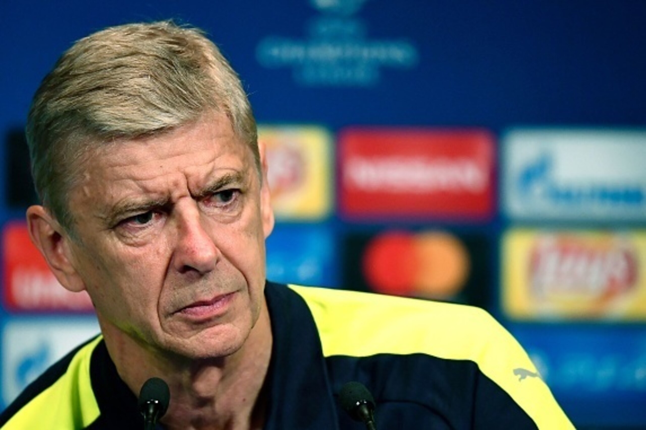 Arsenal's French manager Arsene Wenger gives a press conference on the eve of the team's UEFA Champions League football match against Paris Saint-Germain (PSG), on September 12, 2016 at the Parc des Princes stadium in Paris. / AFP / FRANCK FIFE        (Ph