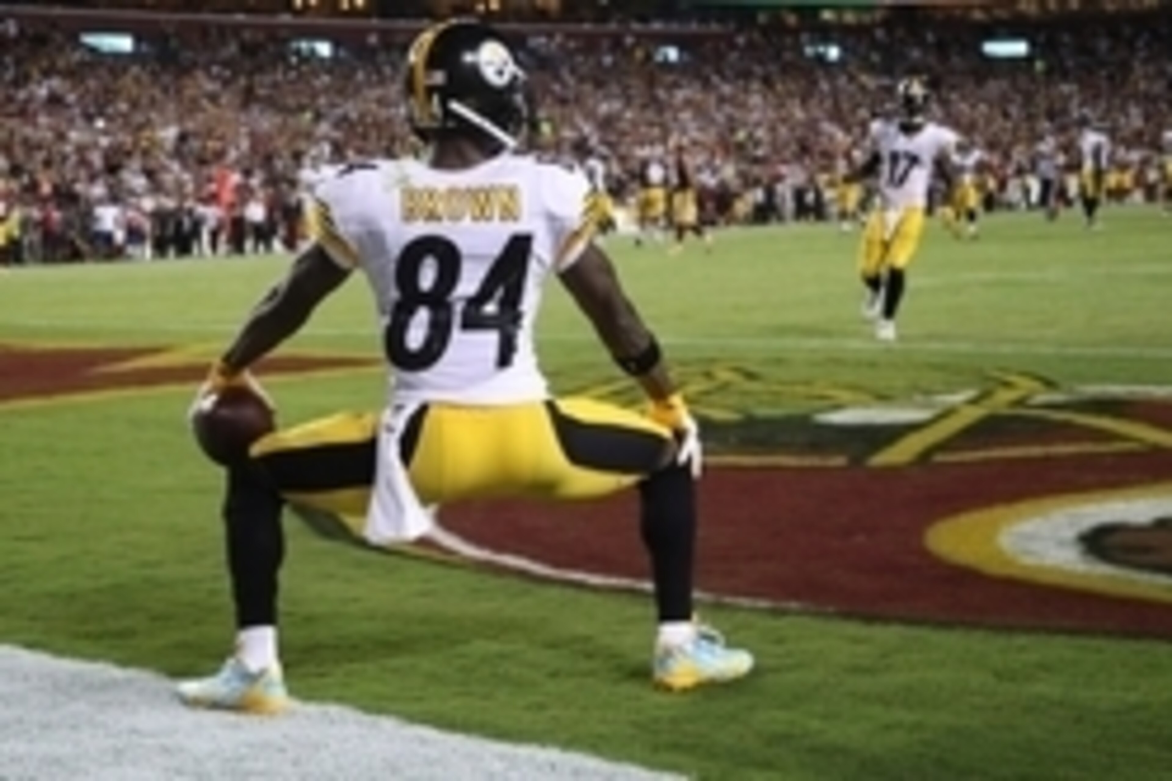 Sep 12, 2016; Landover, MD, USA; Pittsburgh Steelers wide receiver Antonio Brown (84) does a celebration dance in the end zone after scoring a touchdown against the Washington Redskins in the third quarter at FedEx Field. The Steelers won 38-16. Mandatory