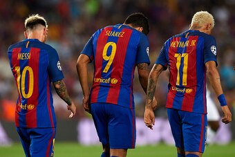 BARCELONA, SPAIN - SEPTEMBER 13: Luis Suarez, Lionel Messi and Neymar JR of Barcelona walk on the pitch during the UEFA Champions League Group C match between FC Barcelona and Celtic FC at Camp Nou on September 13, 2016 in Barcelona. Spain. (Photo by Manu