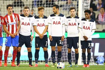 MELBOURNE, AUSTRALIA - JULY 29:  Vincent Janssen, 	Son Heung-min, Nacer Chadli, Ryan Mason and Kyle Walker-Peters of Tottenham Hotspur form a wall during 2016 International Champions Cup Australia match between Tottenham Hotspur and Atletico de Madrid at 