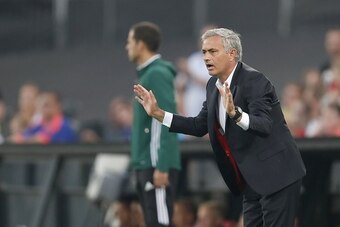 coach Jose Mourinho of Manchester United during the Europa League group A match between Feyenoord and Manchester Uinited on September 15, 2016 at the Kuip stadium in Rotterdam, The Netherlands.(Photo by VI Images via Getty Images)