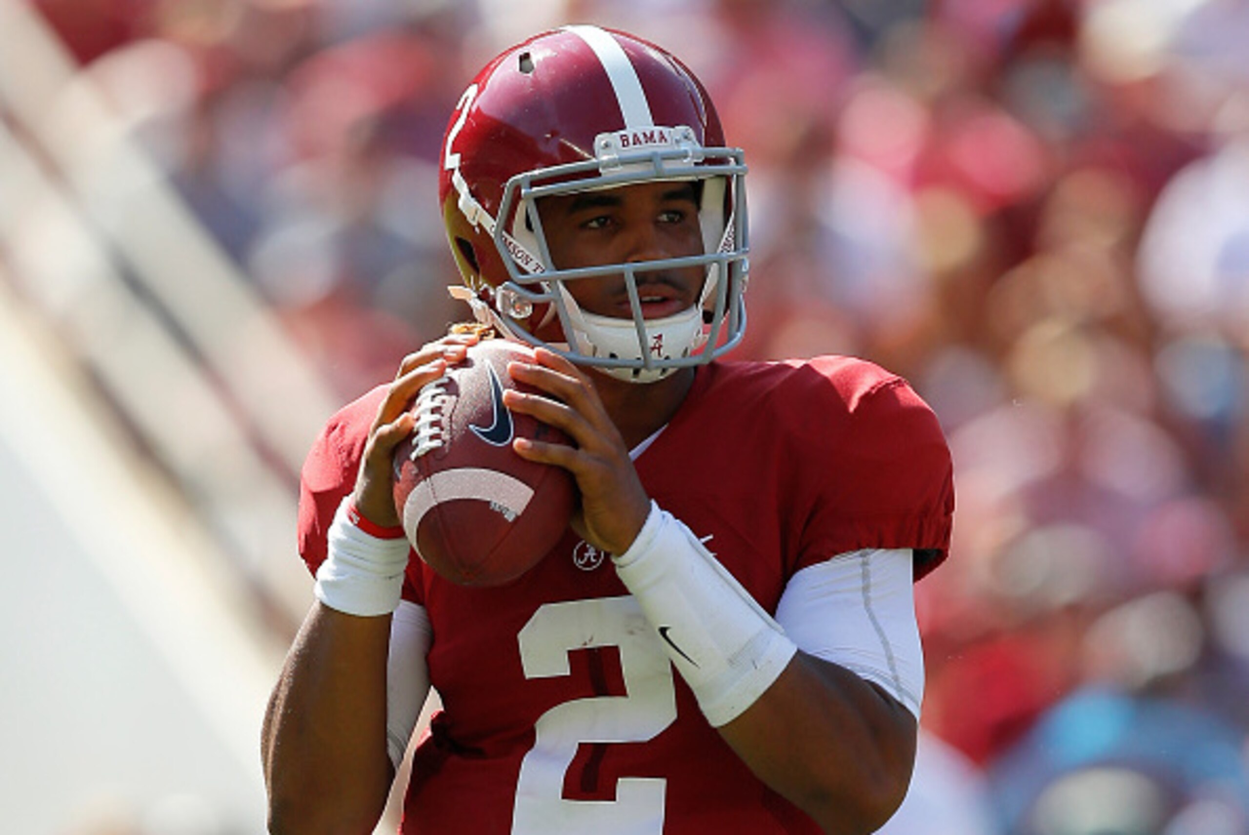 TUSCALOOSA, AL - SEPTEMBER 10:  Jalen Hurts #2 of the Alabama Crimson Tide looks to pass against the Western Kentucky Hilltoppers at Bryant-Denny Stadium on September 10, 2016 in Tuscaloosa, Alabama.  (Photo by Kevin C. Cox/Getty Images)