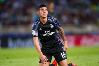 SAN SEBASTIAN, SPAIN - AUGUST 21:  James Rodriguez of Real Madrid reacts during the La Liga match between Real Sociedad de Futbol and Real Madrid at Estadio Anoeta on August 21, 2016 in San Sebastian, Spain.  (Photo by Juan Manuel Serrano Arce/Getty Image