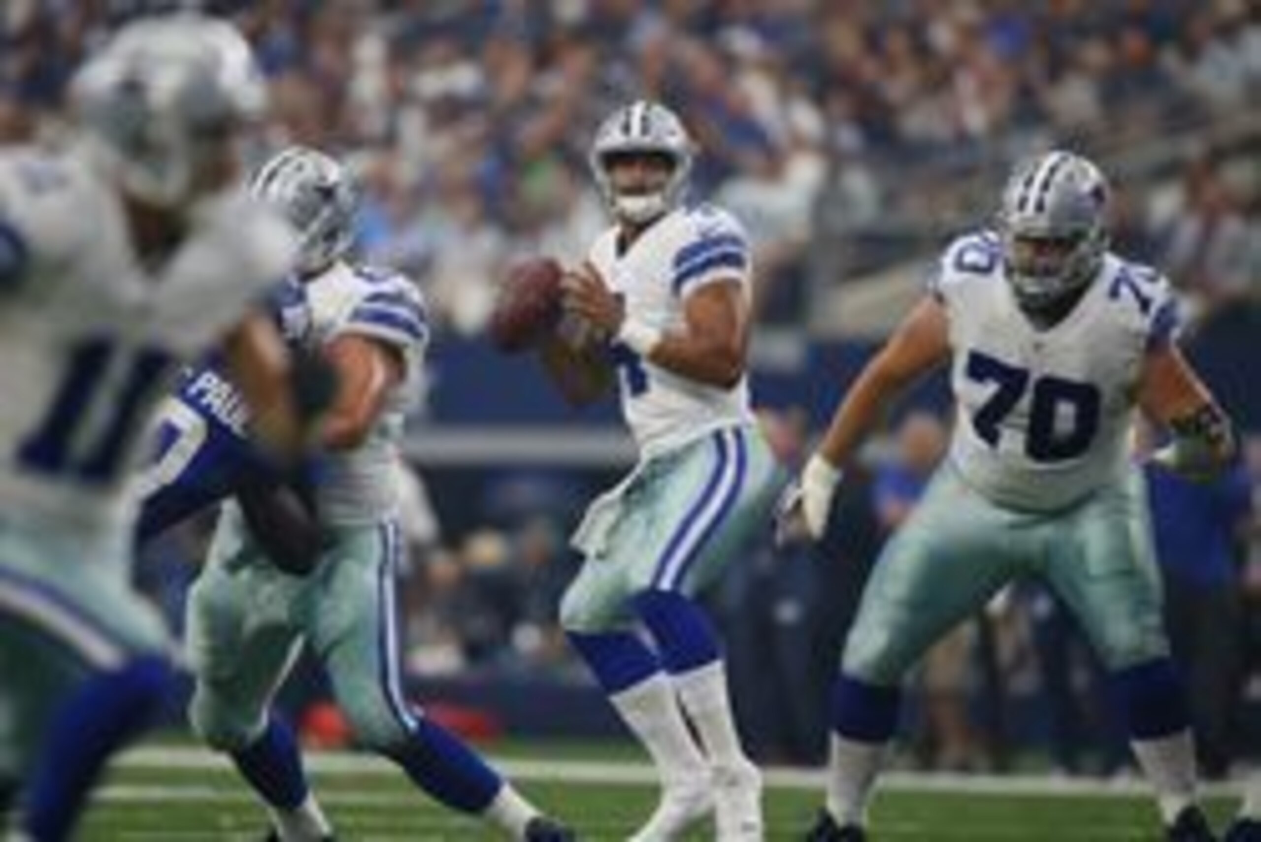 Sep 11, 2016; Arlington, TX, USA;  Dallas Cowboys quarterback Dak Prescott (4) prepares to throw against the New York Giants at AT&T Stadium. Mandatory Credit: Erich Schlegel-USA TODAY Sports