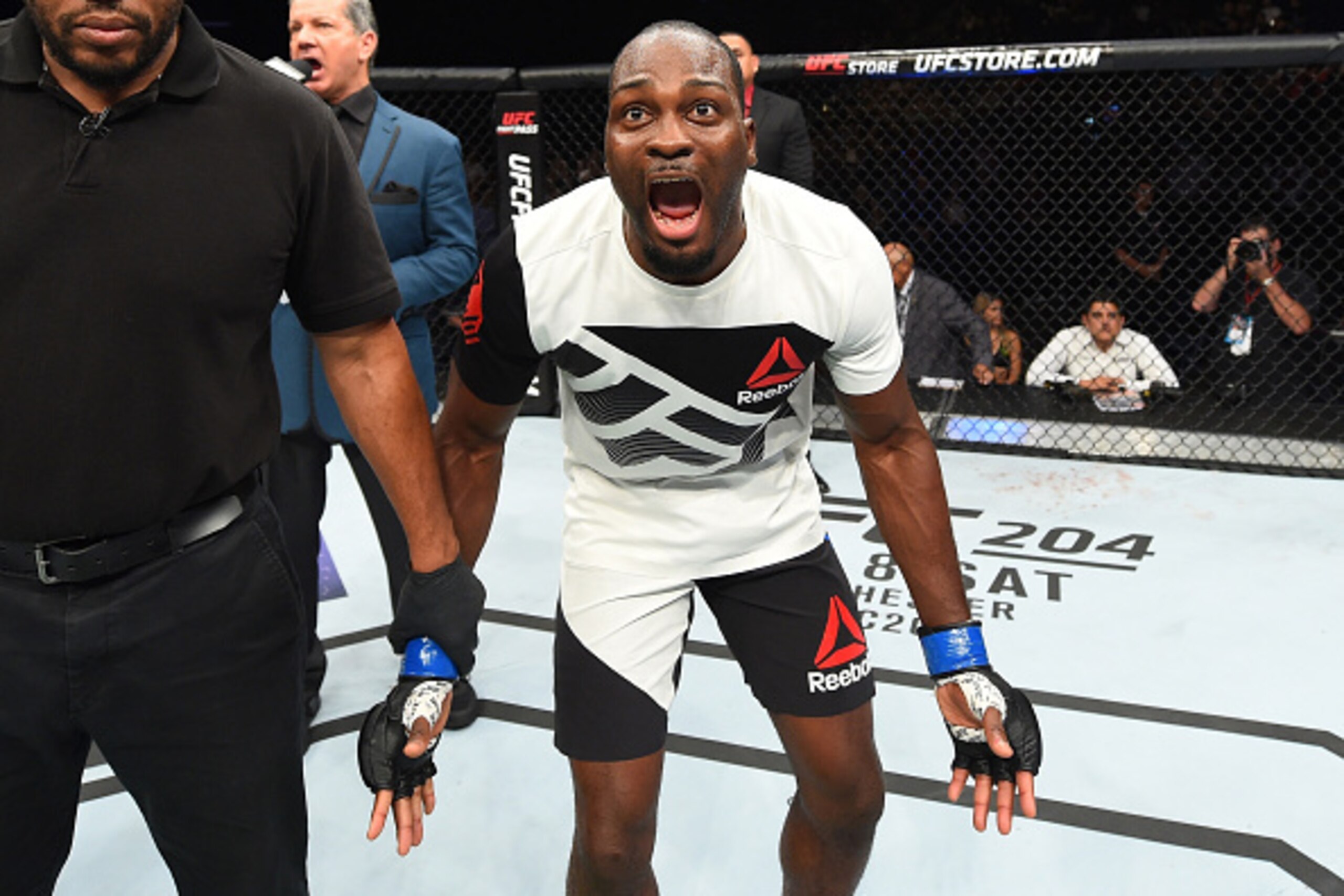 HIDALGO, TX - SEPTEMBER 17: Derek Brunson celebrates his knockout victory over Uriah Hall of Jamaica in their middleweight bout during the UFC Fight Night event at State Farm Arena on September 17, 2016 in Hidalgo, Texas. (Photo by Josh Hedges/Zuffa LLC HIDALGO, TX - SEPTEMBER 17: Derek Brunson celebrates his knockout victory over Uriah Hall of Jamaica in their middleweight bout during the UFC Fight Night event at State Farm Arena on September 17, 2016 in Hidalgo, Texas. (Photo by Josh Hedges/Zuffa LLC
