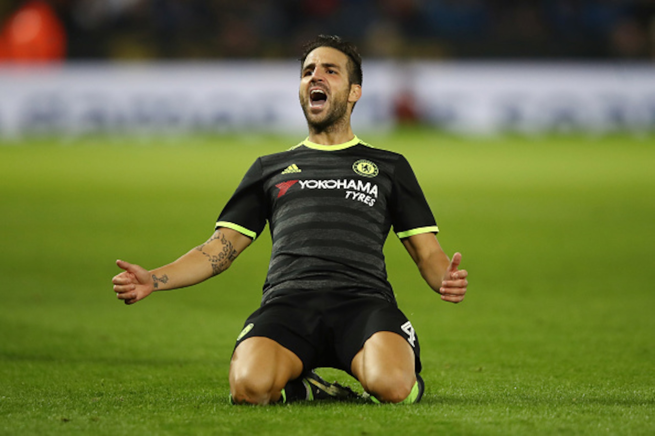 LEICESTER, ENGLAND - SEPTEMBER 20:  Cesc Fabregas of Chelsea celebrates scoring his sides fourth goal during the EFL Cup Third Round match between Leicester City and Chelsea at The King Power Stadium on September 20, 2016 in Leicester, England.  (Photo by
