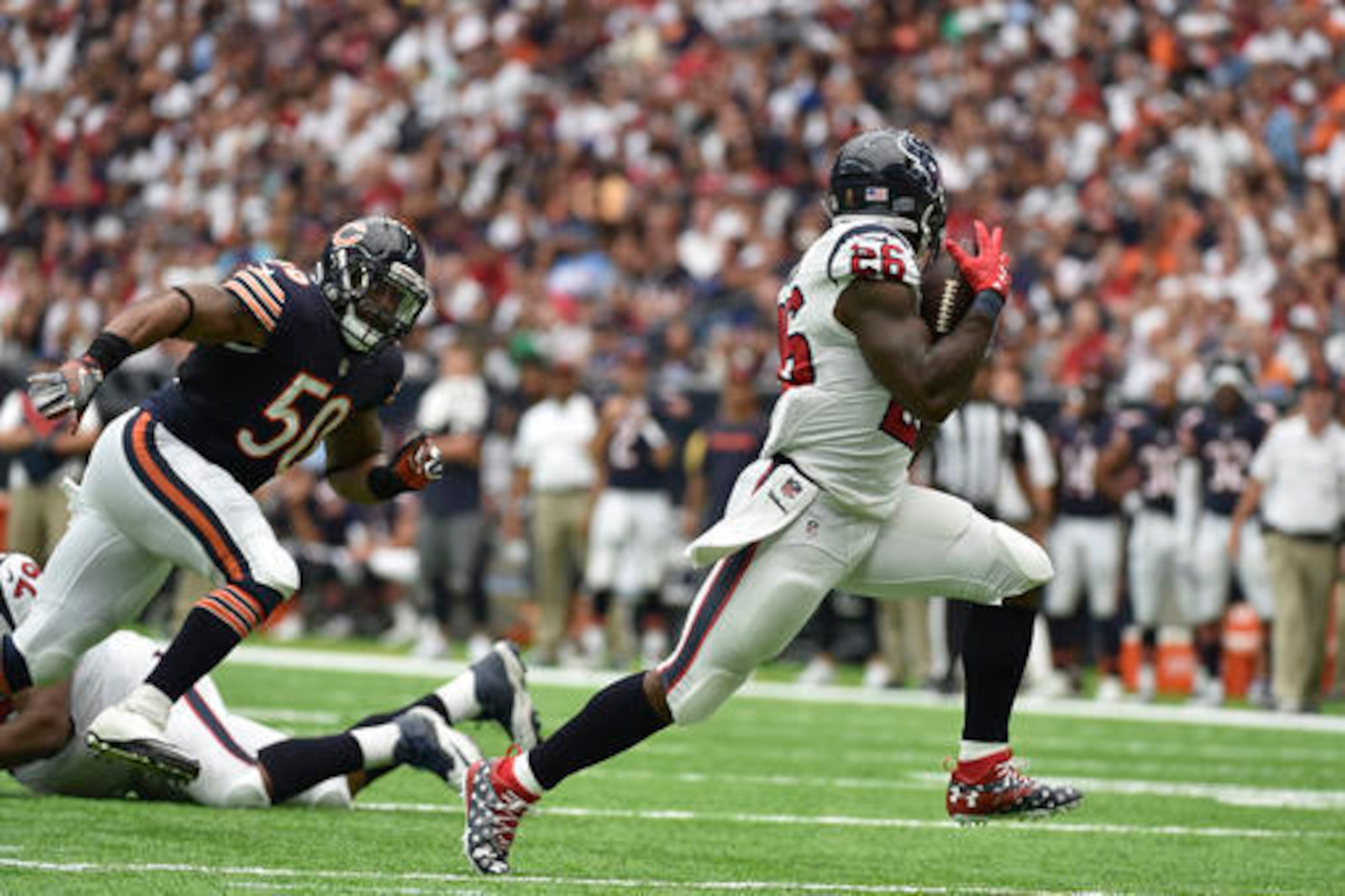 Lamar Miller hasn't made many big plays, but he's consistently gained small chunks of yards to give the Texans offense balance.