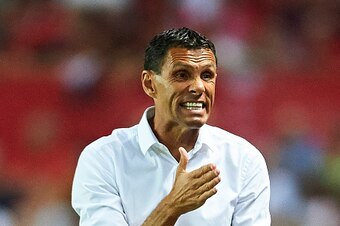 SEVILLE, SPAIN - SEPTEMBER 20:  Head coach  of Real Betis Balompie Gustavo Poyet reacts during the match between Sevilla FC vs Real Betis Balompie as part of La Liga at Estadio Ramon Sanchez Pizjuan on September 20, 2016 in Seville, Spain.  (Photo by Aito