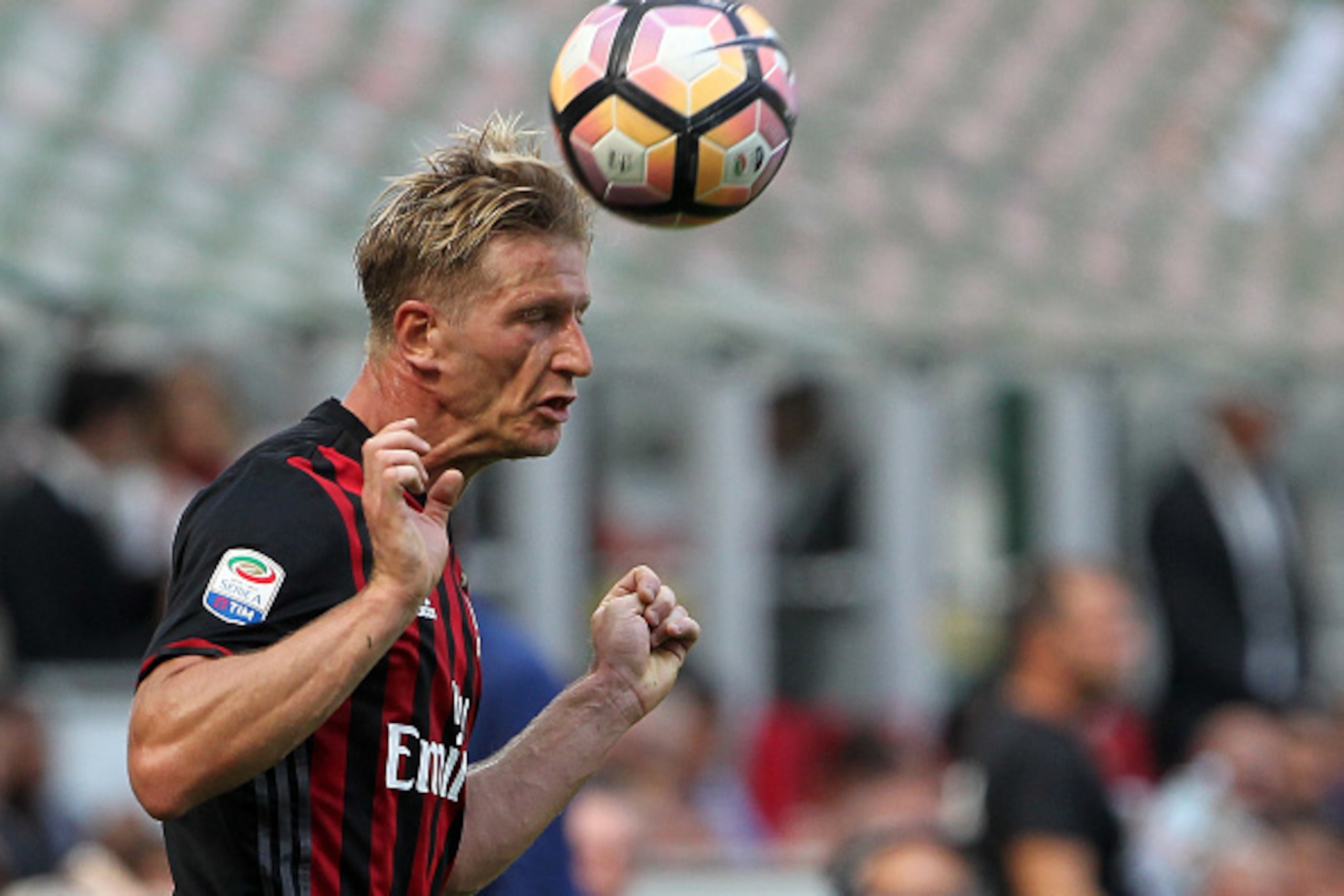 MILAN, ITALY - SEPTEMBER 11: Ignazio Abate of AC Milan in action during the Serie A match between AC Milan and Udinese Calcio at Stadio Giuseppe Meazza on September 11, 2016 in Milan, Italy. (Photo by Marco Luzzani/Getty Images) MILAN, ITALY - SEPTEMBER 11: Ignazio Abate of AC Milan in action during the Serie A match between AC Milan and Udinese Calcio at Stadio Giuseppe Meazza on September 11, 2016 in Milan, Italy. (Photo by Marco Luzzani/Getty Images)